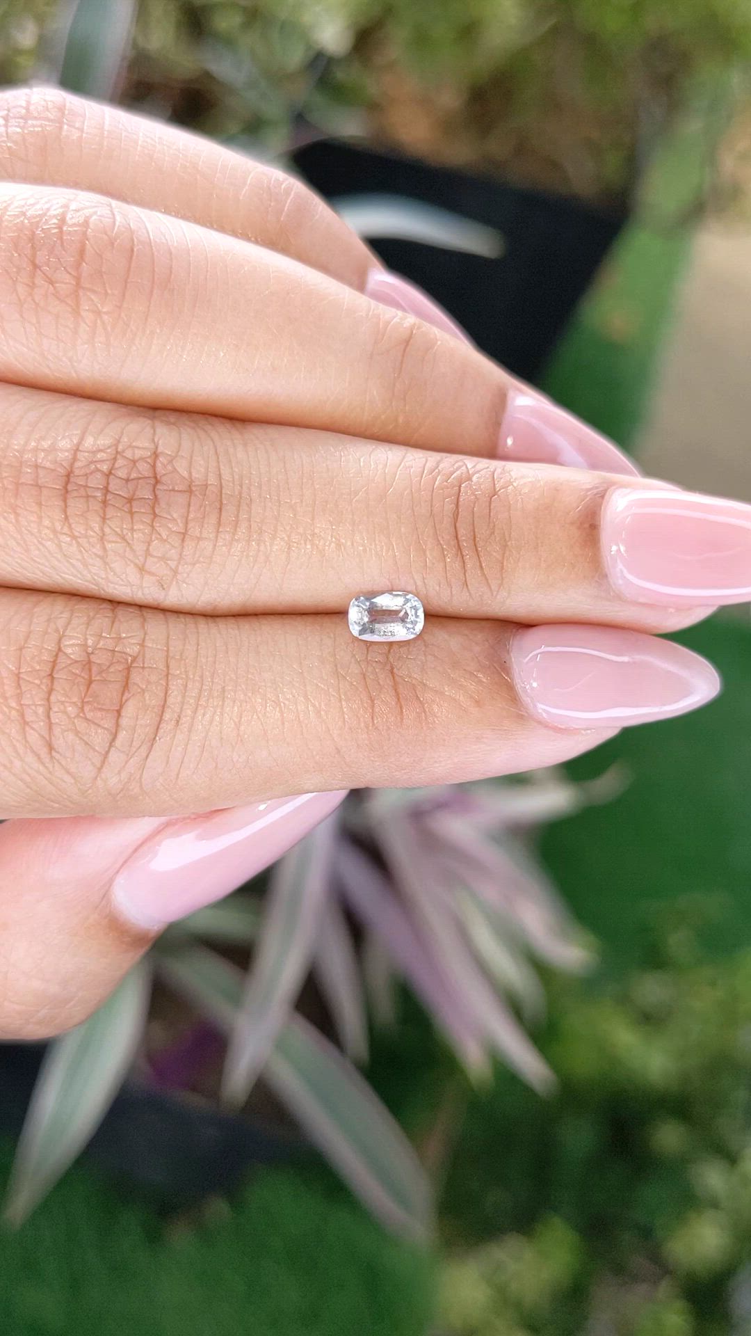 0.45 Ct. White Sapphire from Ceylon (Sri Lanka) Size Video