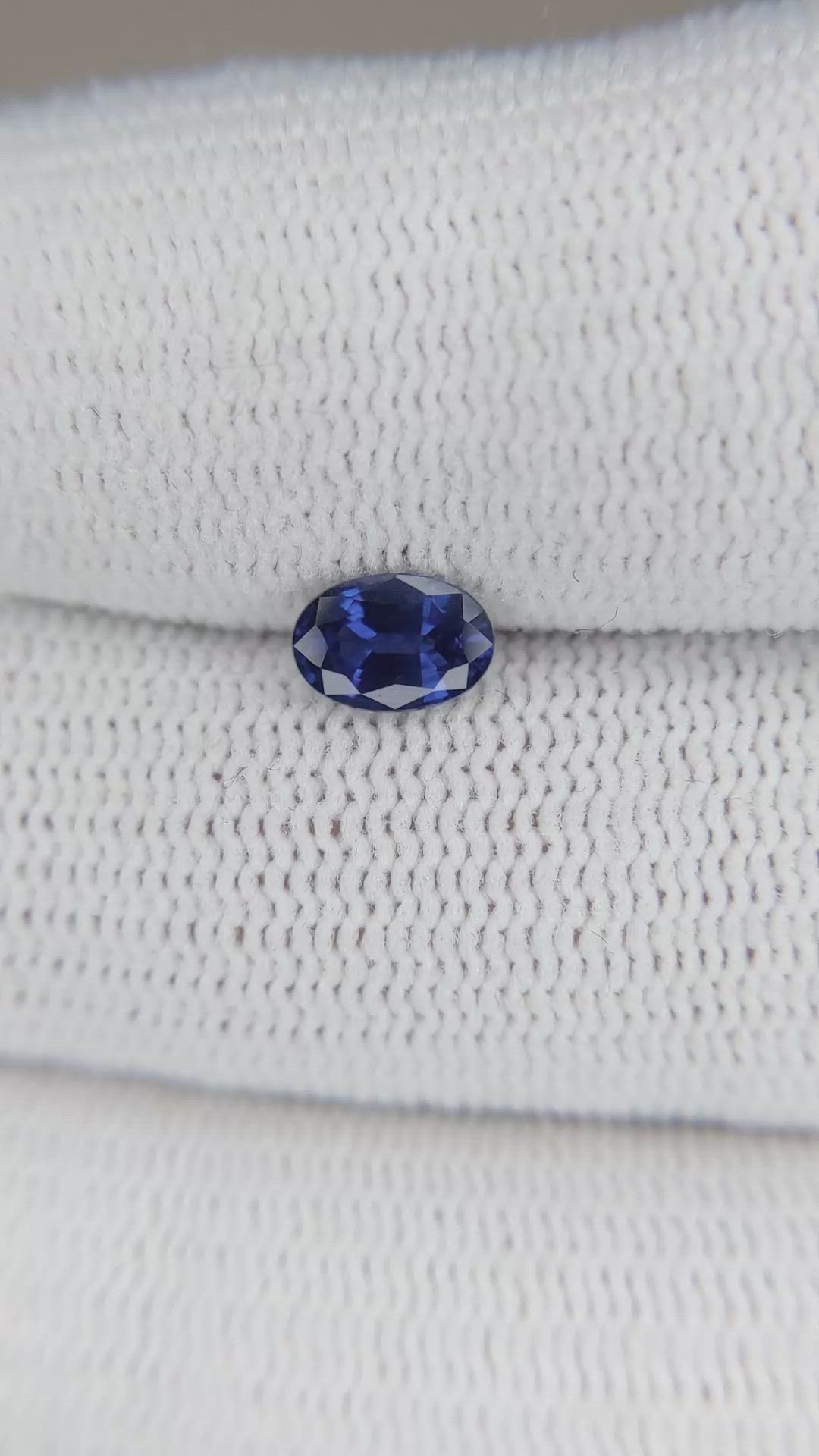 0.61 Ct. Blue Sapphire from Ceylon (Sri Lanka) Size Video