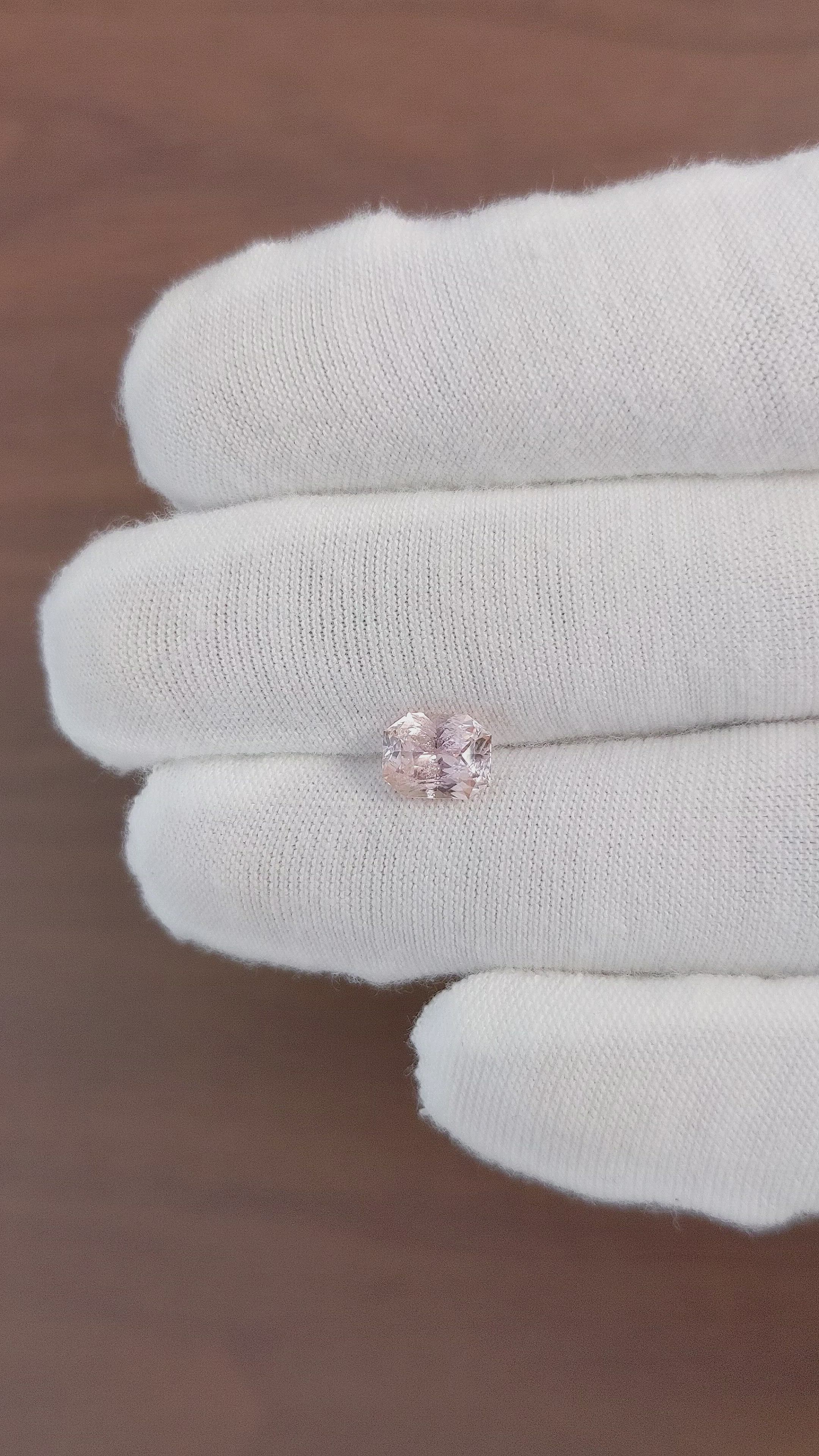 1.57 Ct. Padparadscha Sapphire from Ceylon (Sri Lanka) Size Video
