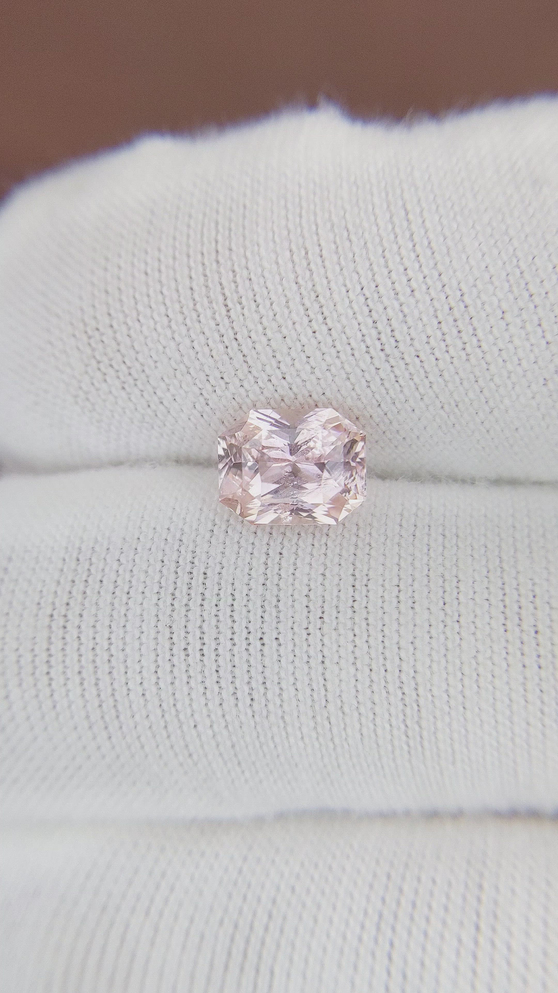 1.57 Ct. Padparadscha Sapphire from Ceylon (Sri Lanka) Size Video