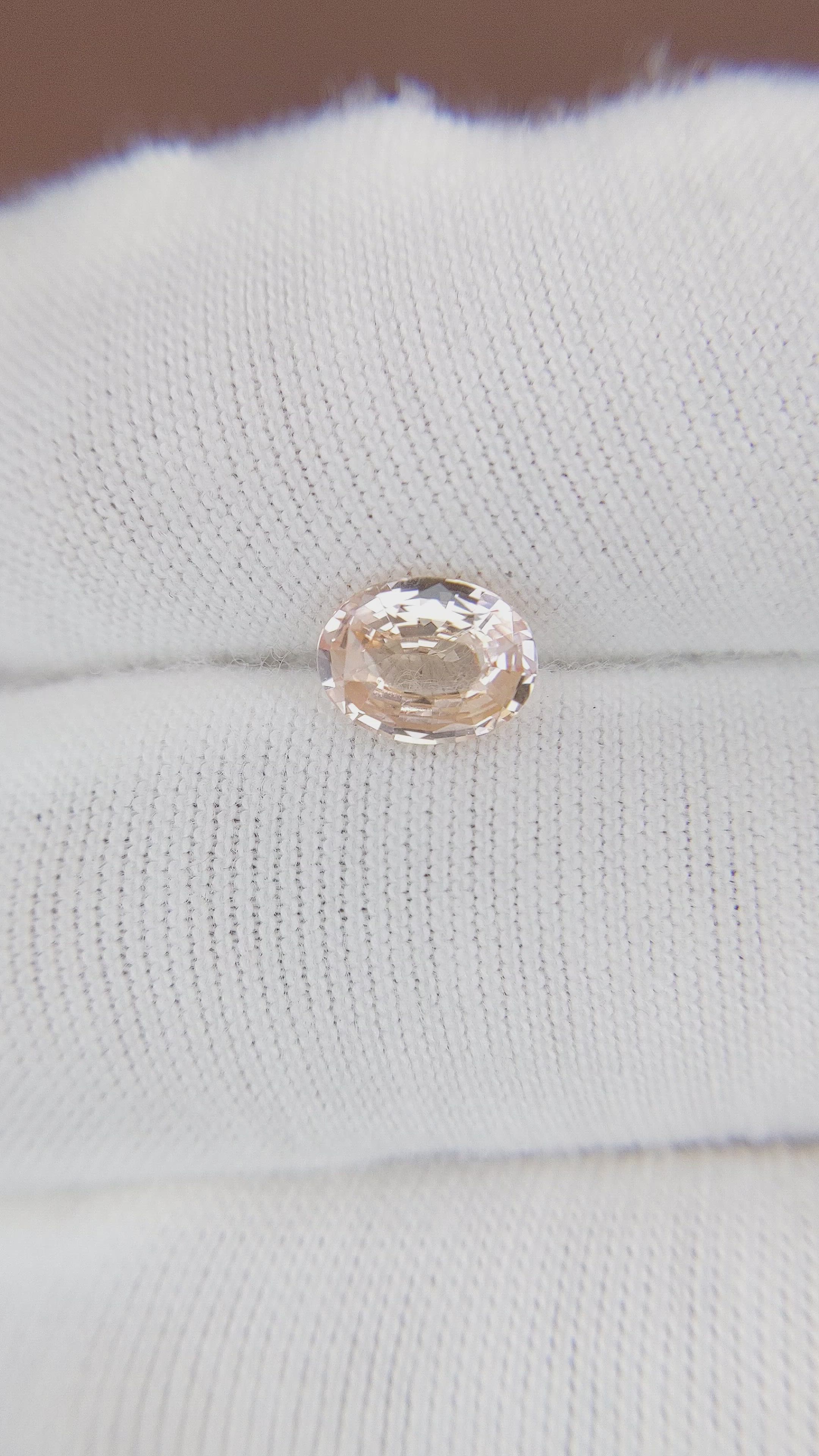 1.11 Ct. Padparadscha Sapphire from Ceylon (Sri Lanka) Size Video