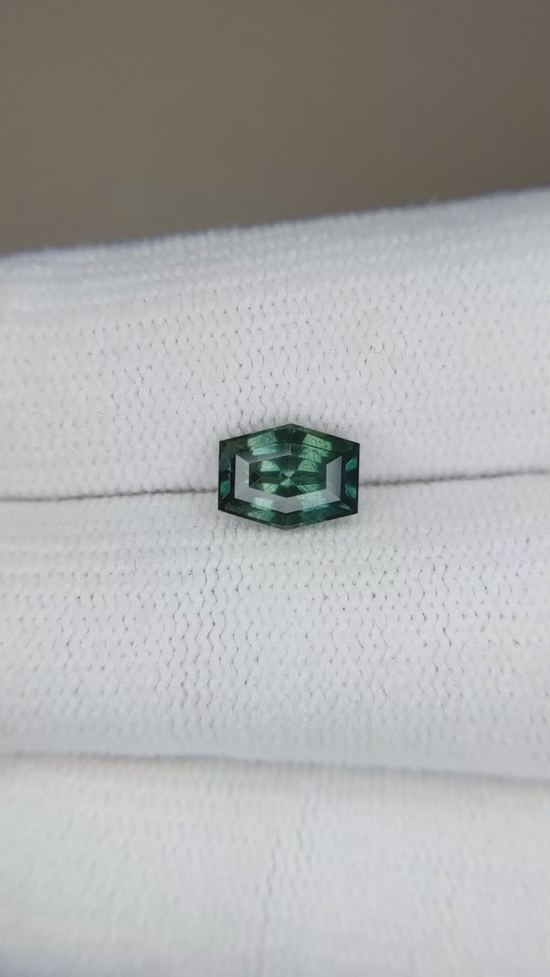 1.58 Ct. Green Sapphire from Ceylon (Sri Lanka) Size Video