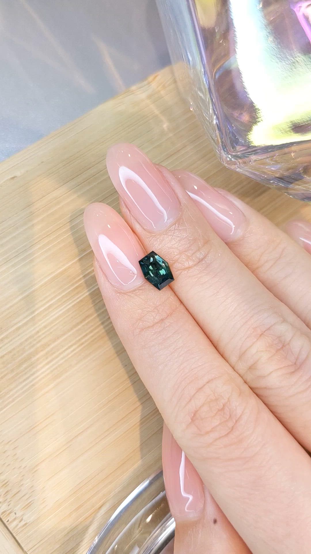 1.58 Ct. Green Sapphire from Ceylon (Sri Lanka) Size Video