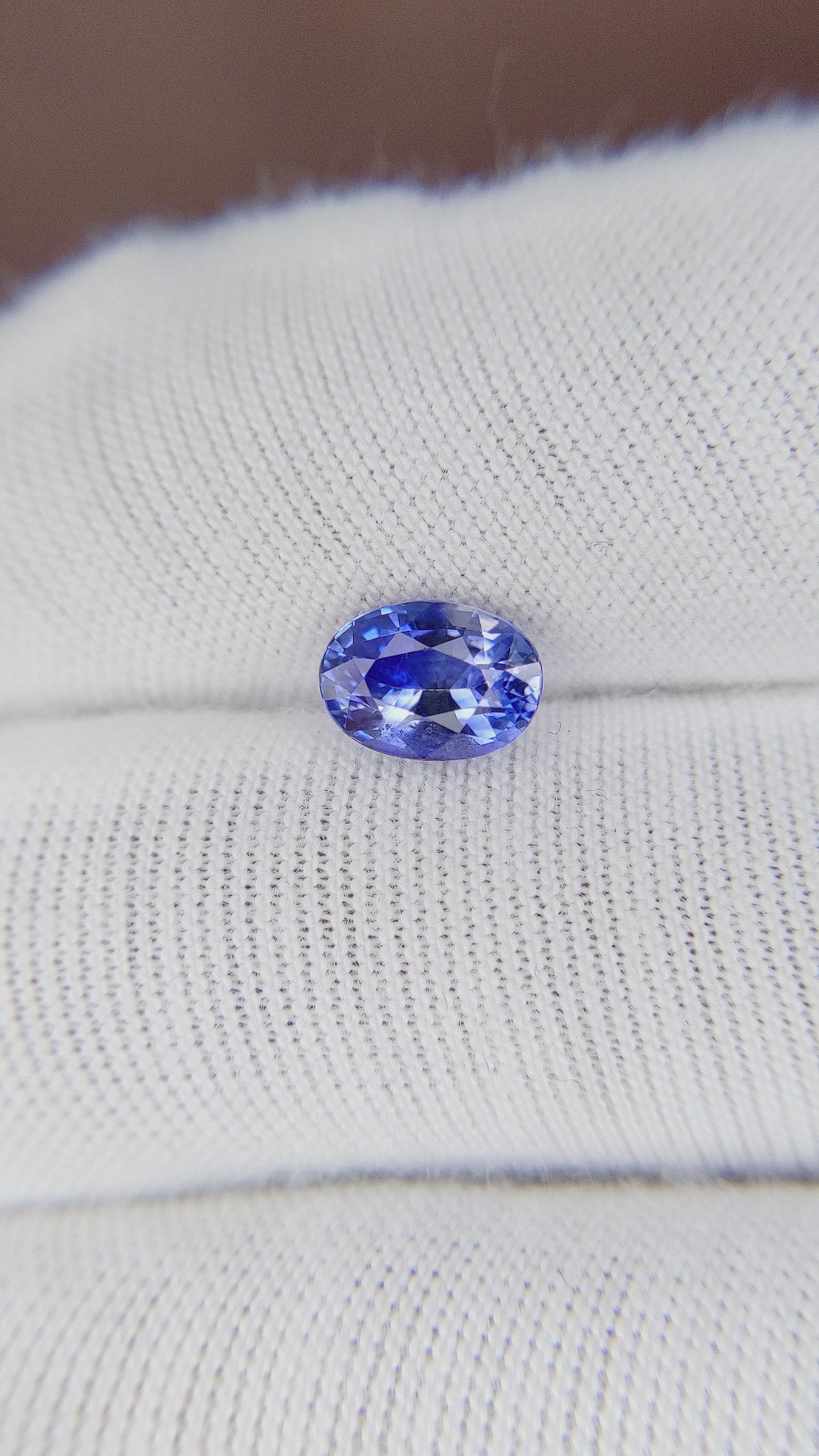 1.42 Ct. Blue Sapphire from Ceylon (Sri Lanka) Size Video