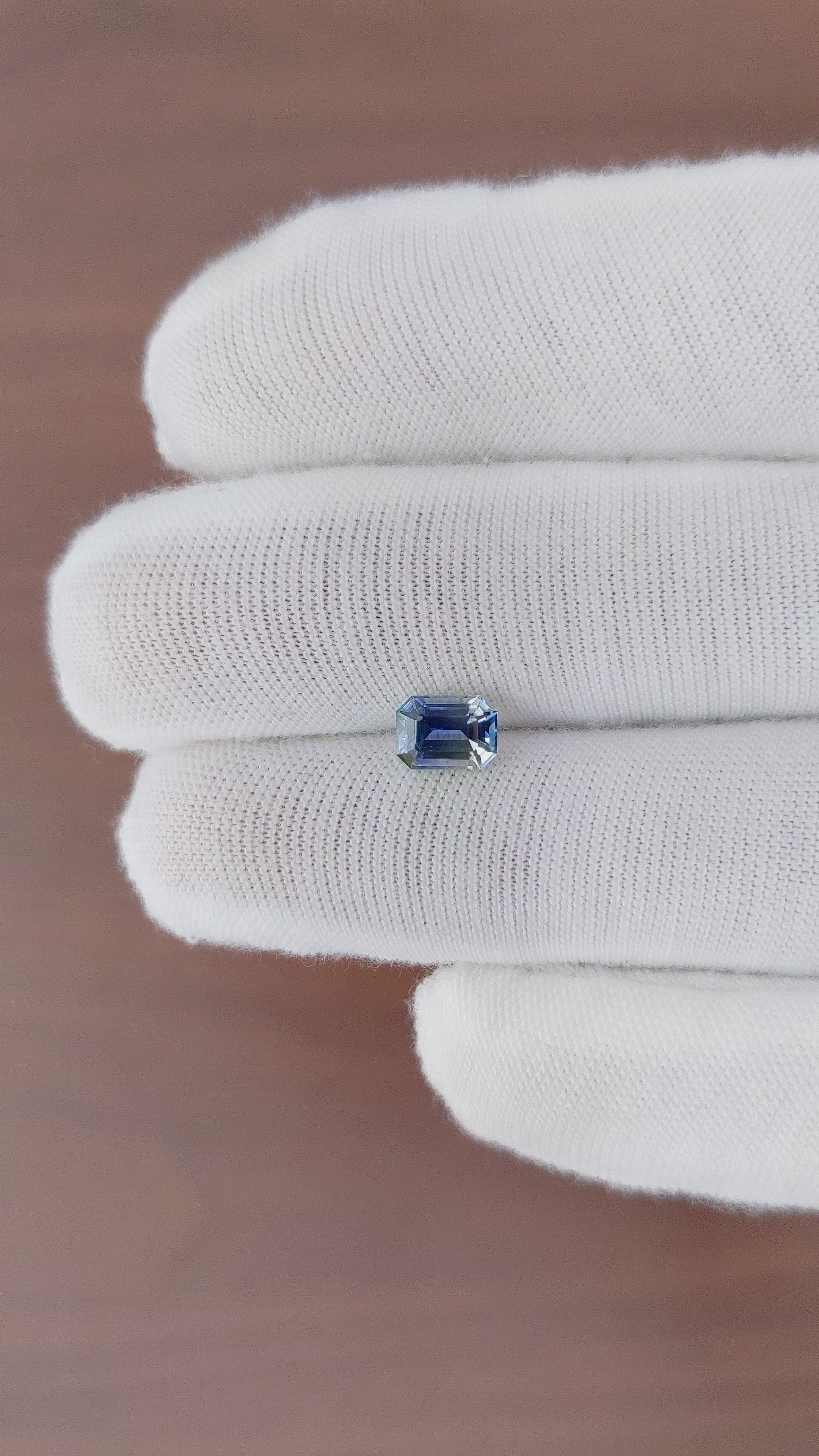 1.13 Ct. Bi Color Sapphire from Ceylon (Sri Lanka) Size Video