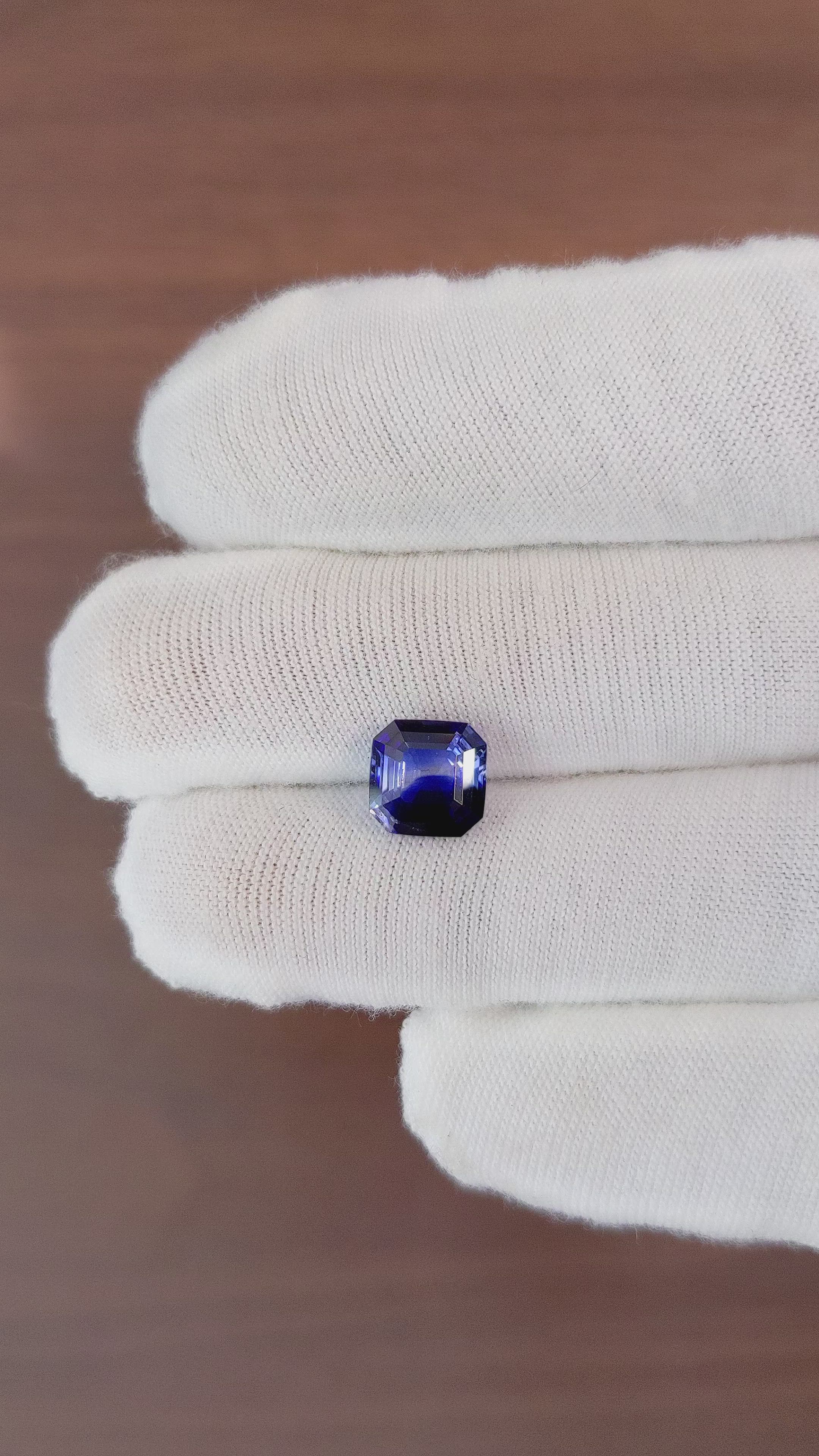 2.92 Ct. Bi Color Sapphire from Ceylon (Sri Lanka) Size Video