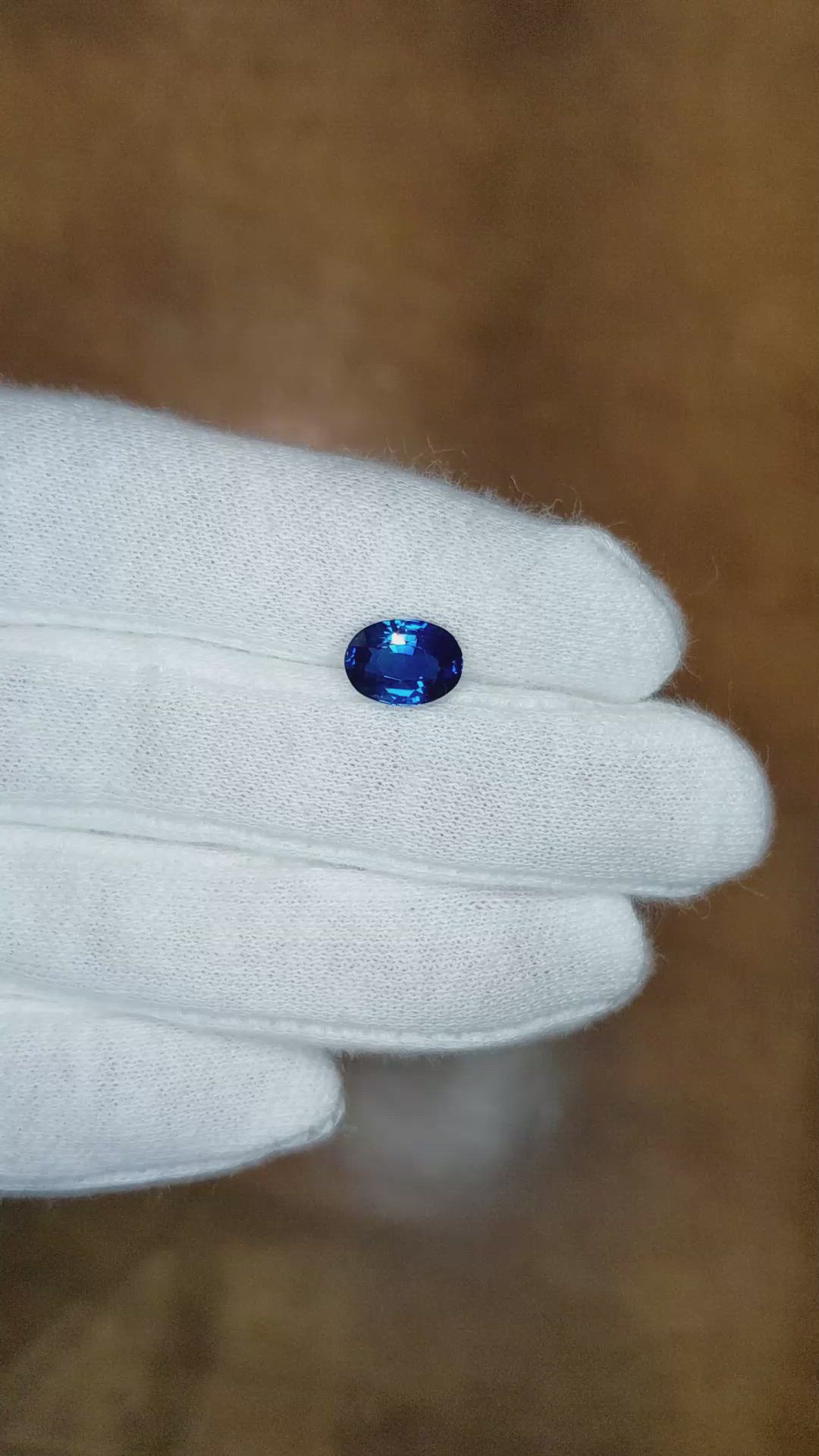 2.55 Ct. Blue Sapphire from Ceylon (Sri Lanka) Size Video