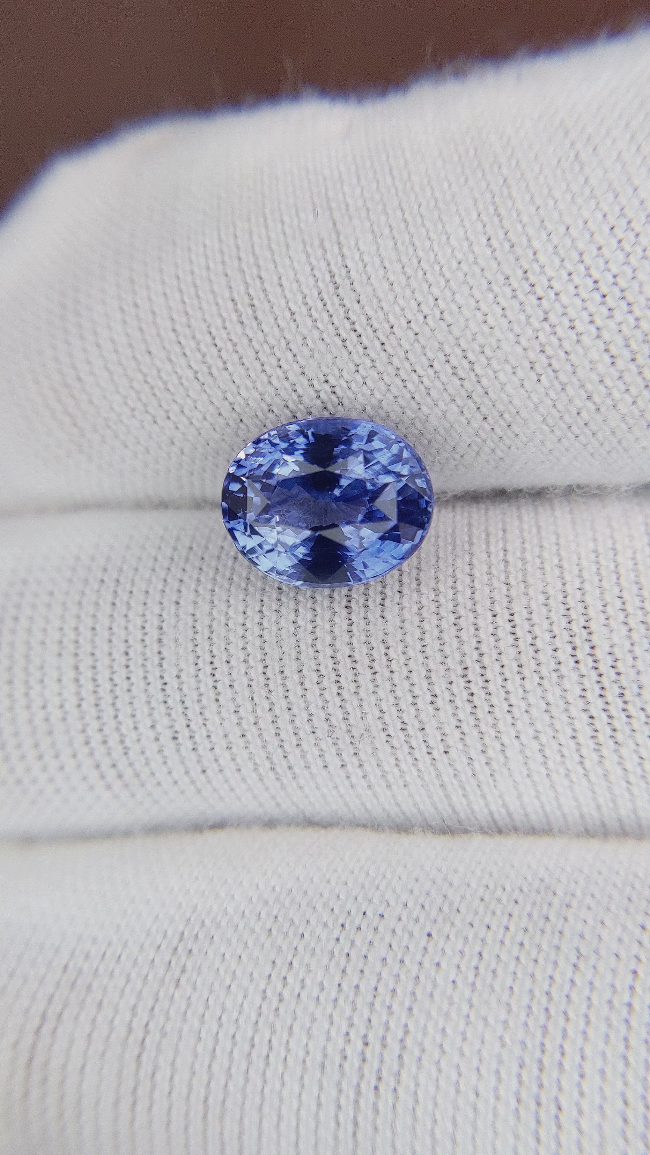 3.52 Ct. Blue Sapphire from Ceylon (Sri Lanka) Size Video