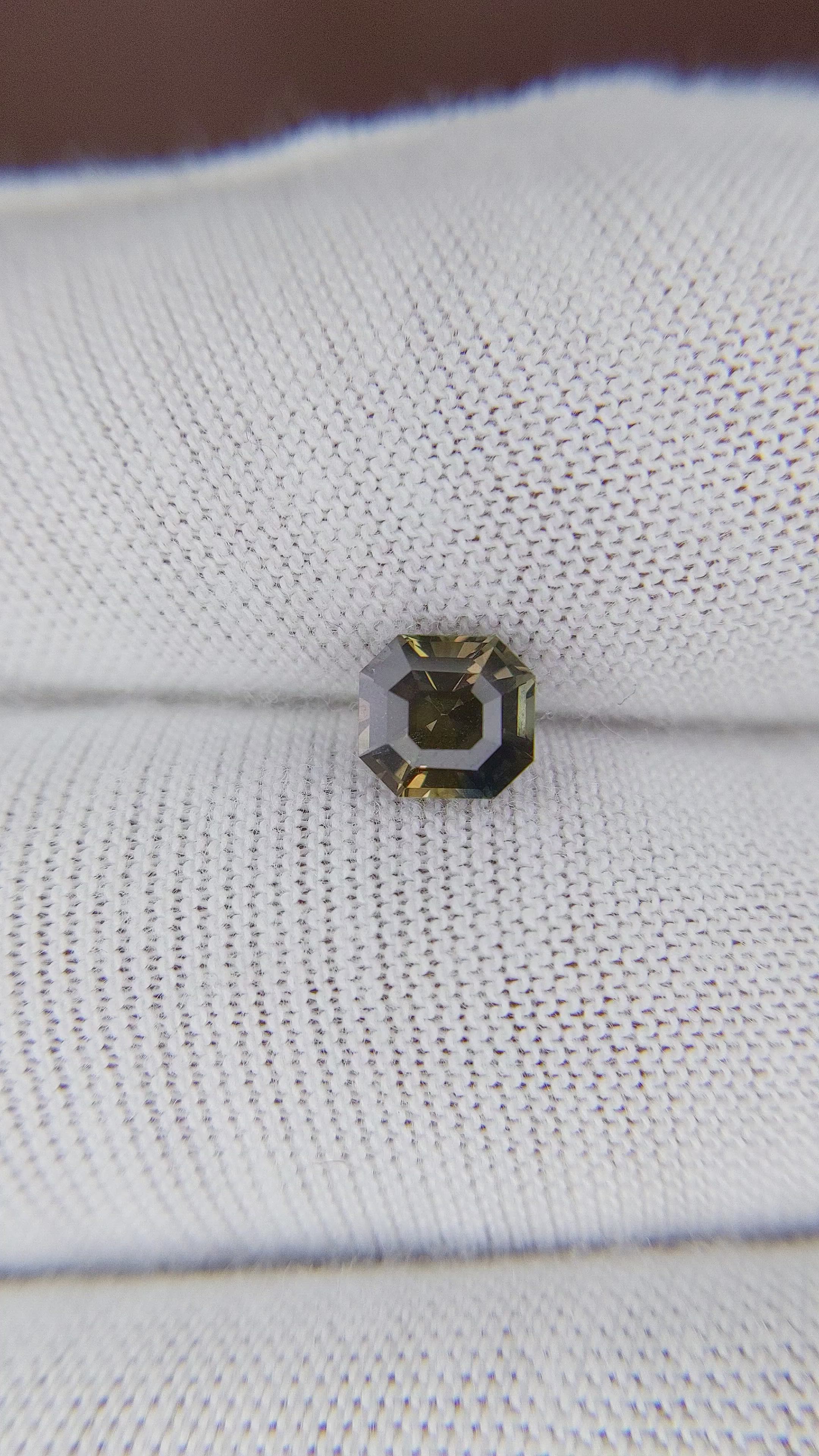 1.07 Ct. Greenish Brown Sapphire from Ceylon (Sri Lanka) Size Video