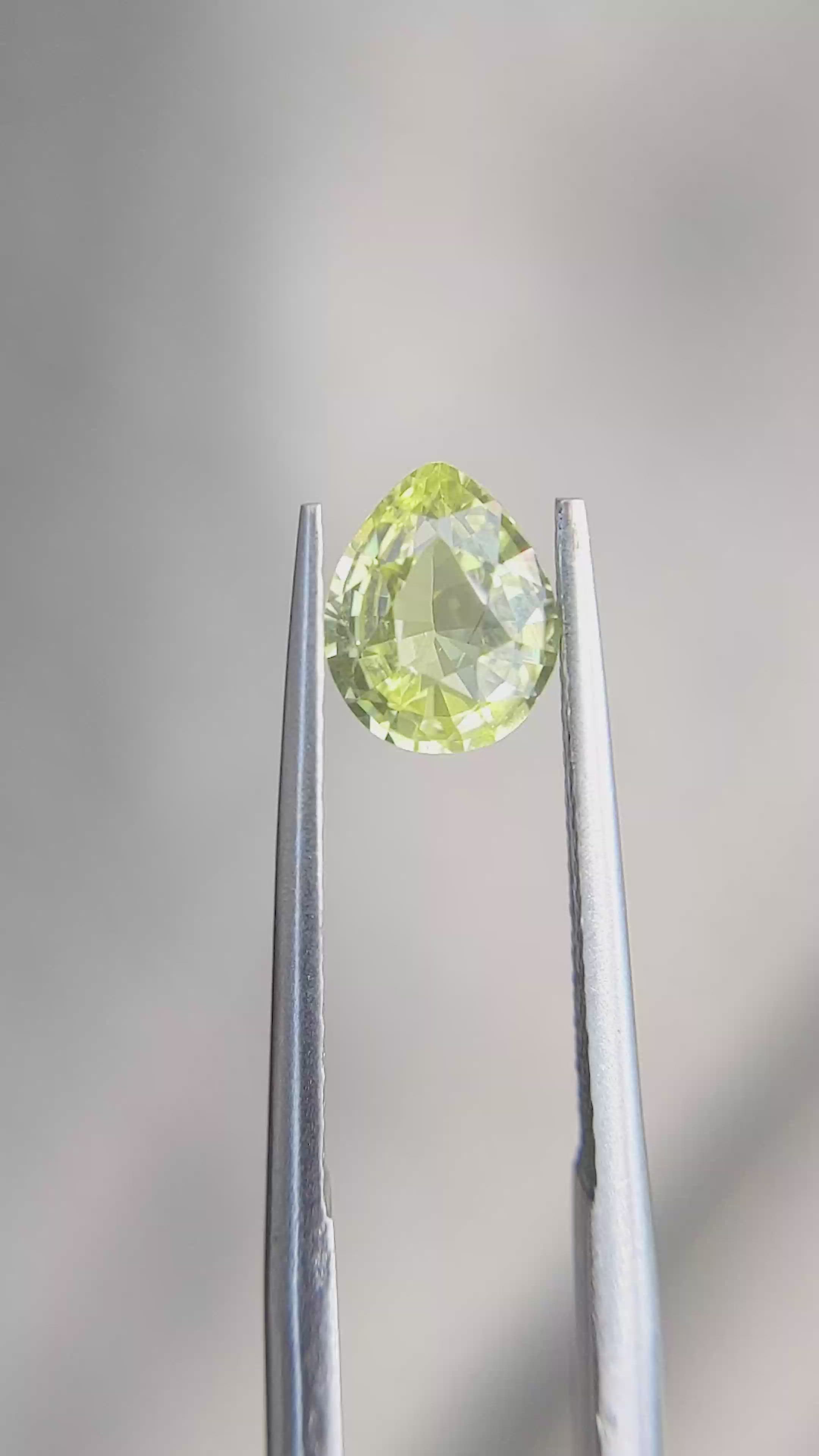 1.19 Ct. Yellowish Green Sapphire from Ceylon (Sri Lanka) Size Video