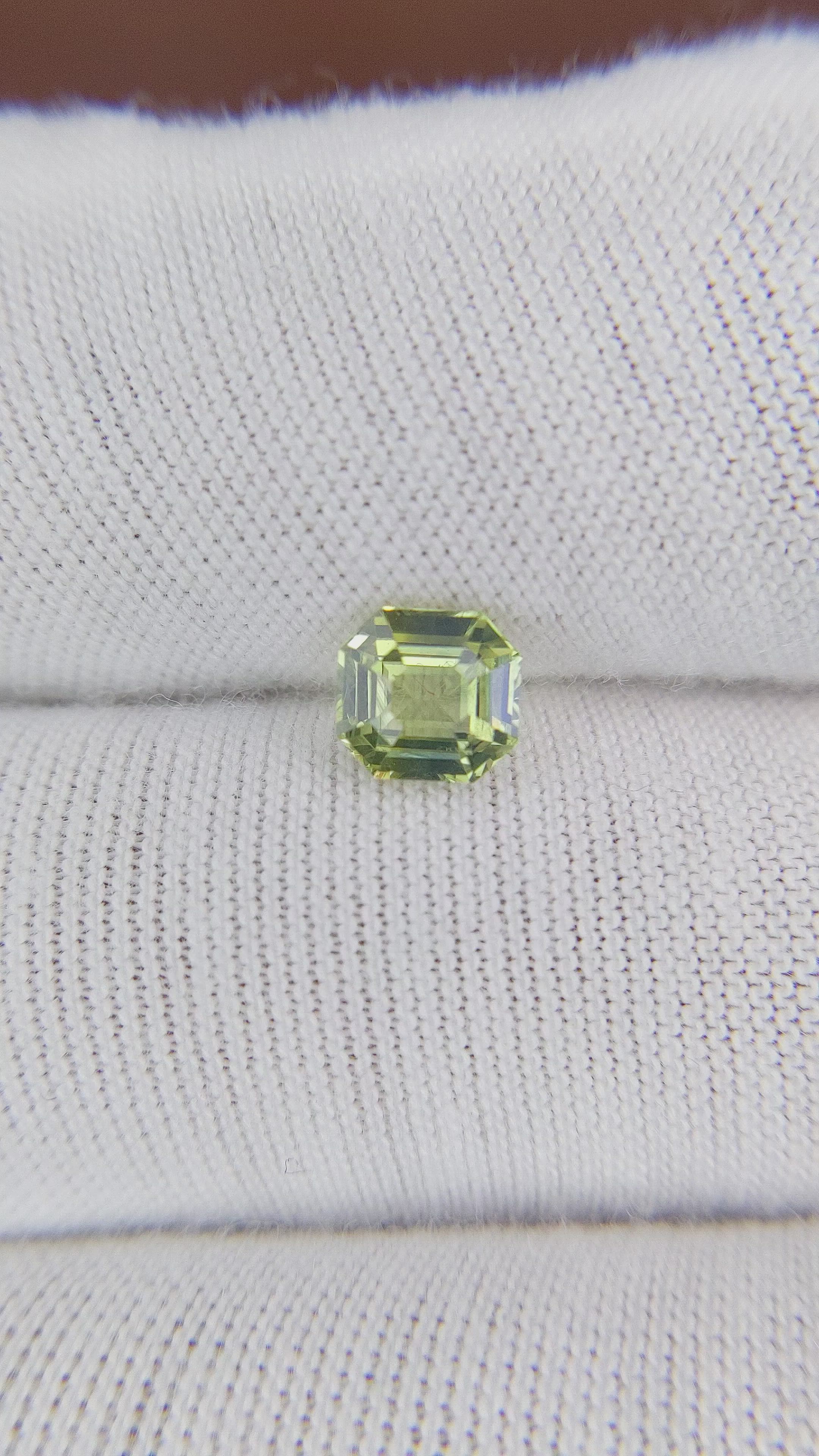 1.11 Ct. Yellowish Green Sapphire from Ceylon (Sri Lanka) Size Video
