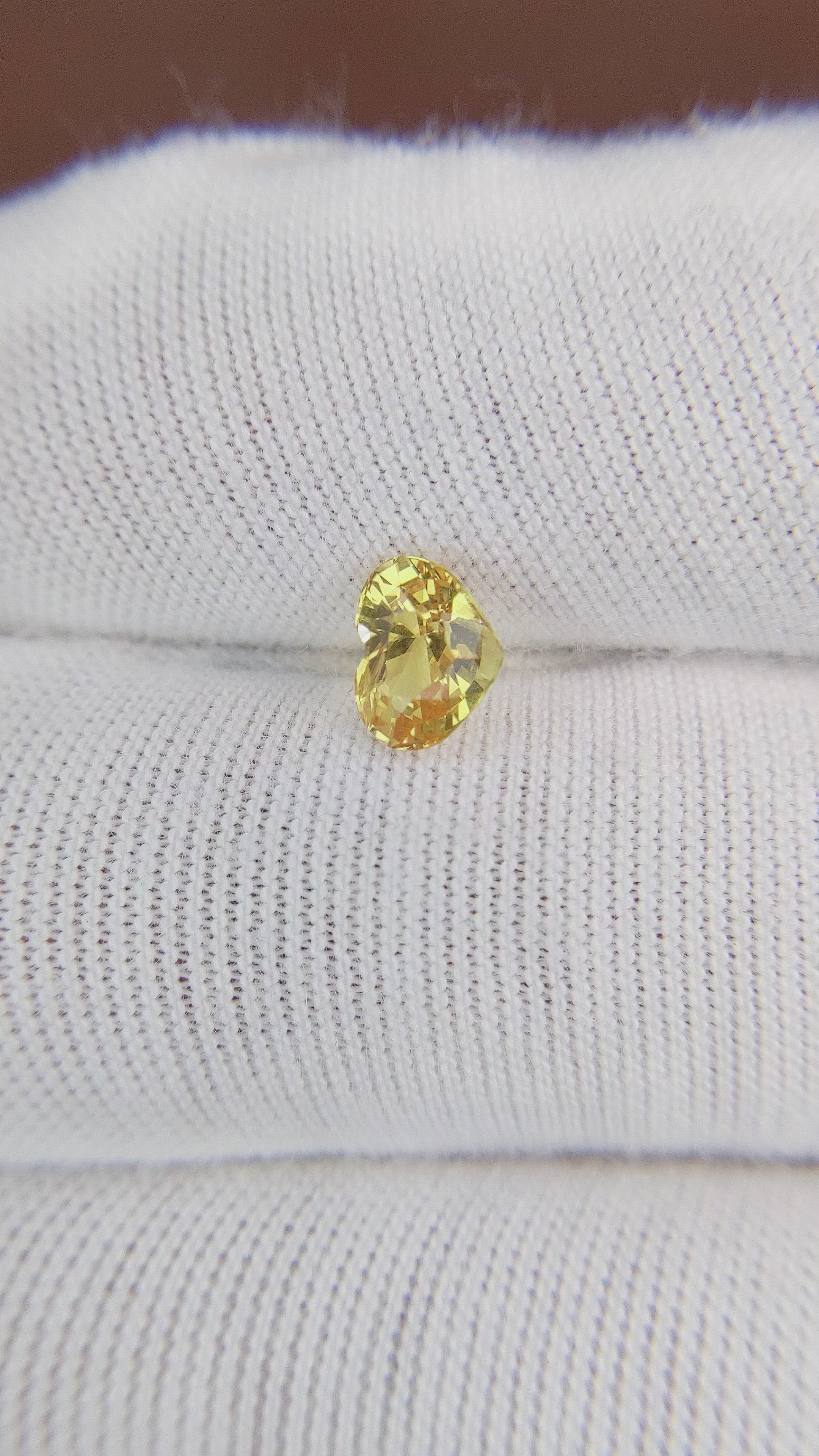 1.05 Ct. Peach Sapphire from Ceylon (Sri Lanka) Size Video