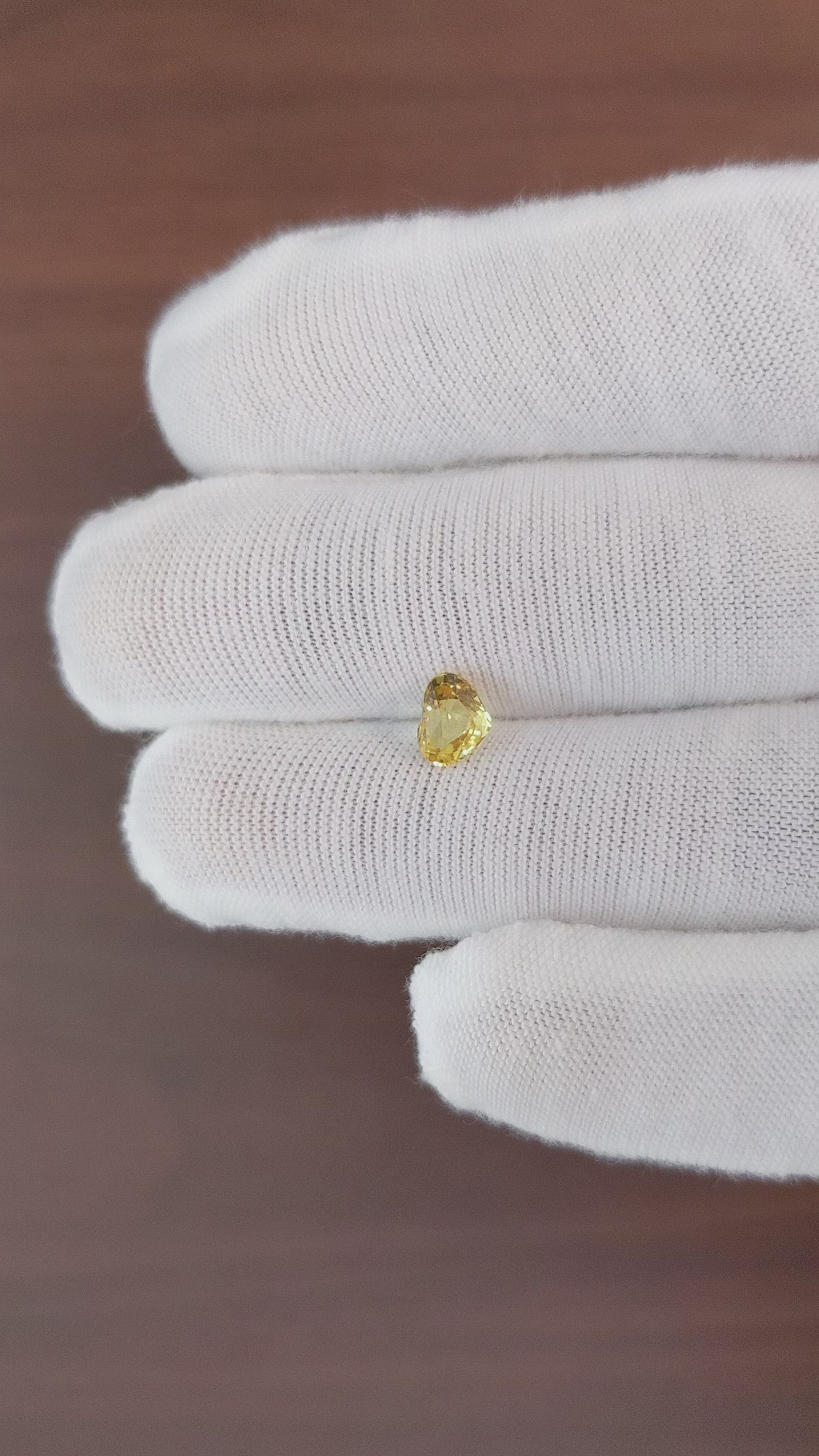 1.05 Ct. Peach Sapphire from Ceylon (Sri Lanka) Size Video