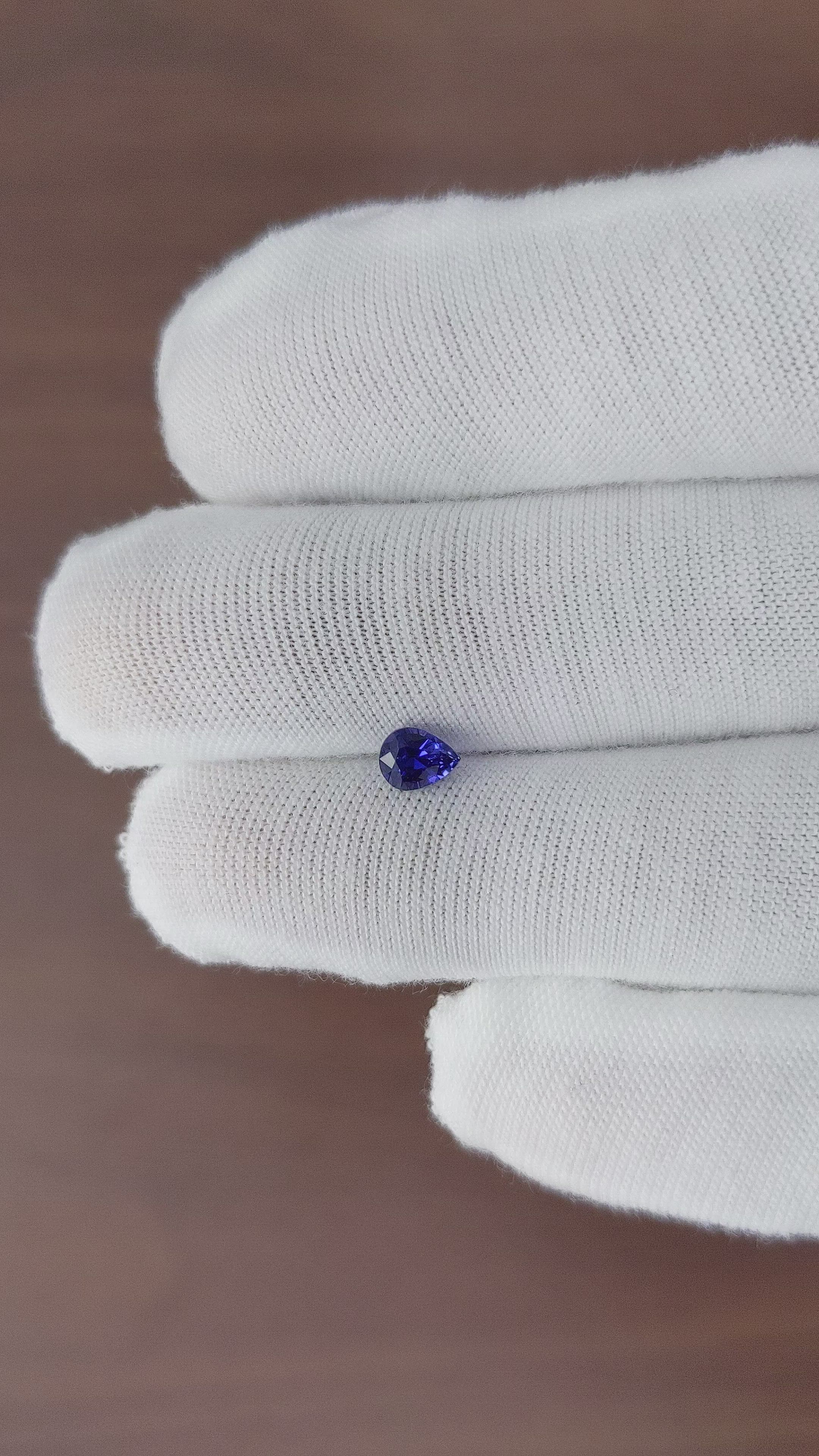 0.50 Ct. Color Change Sapphire from Ceylon (Sri Lanka) Size Video