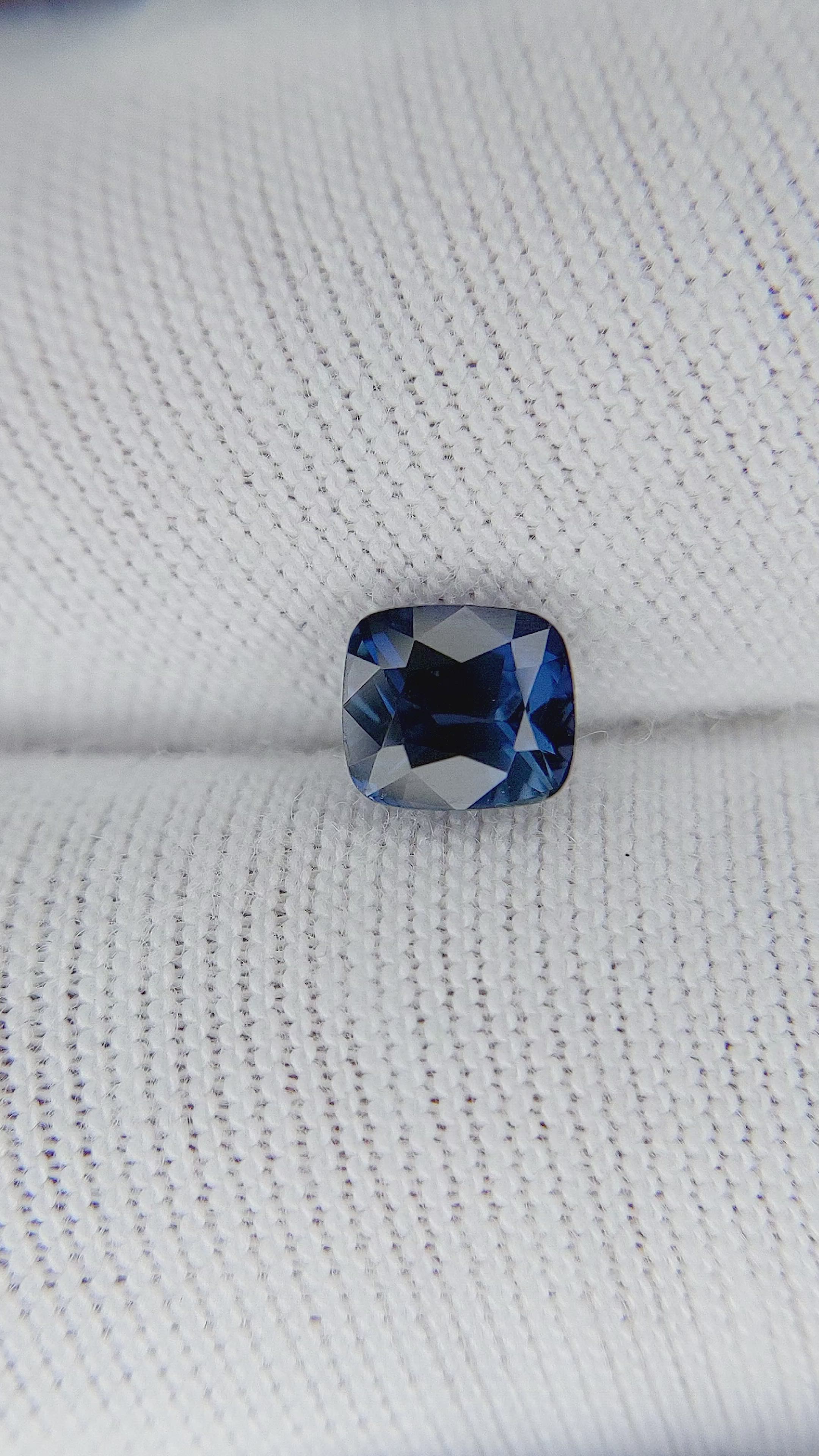 1.00 Ct. Color Change Sapphire from Ceylon (Sri Lanka) Size Video