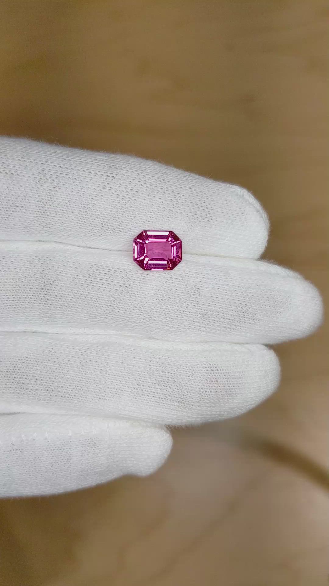 2.19 Ct. Pink Sapphire from Ceylon (Sri Lanka) Size Video