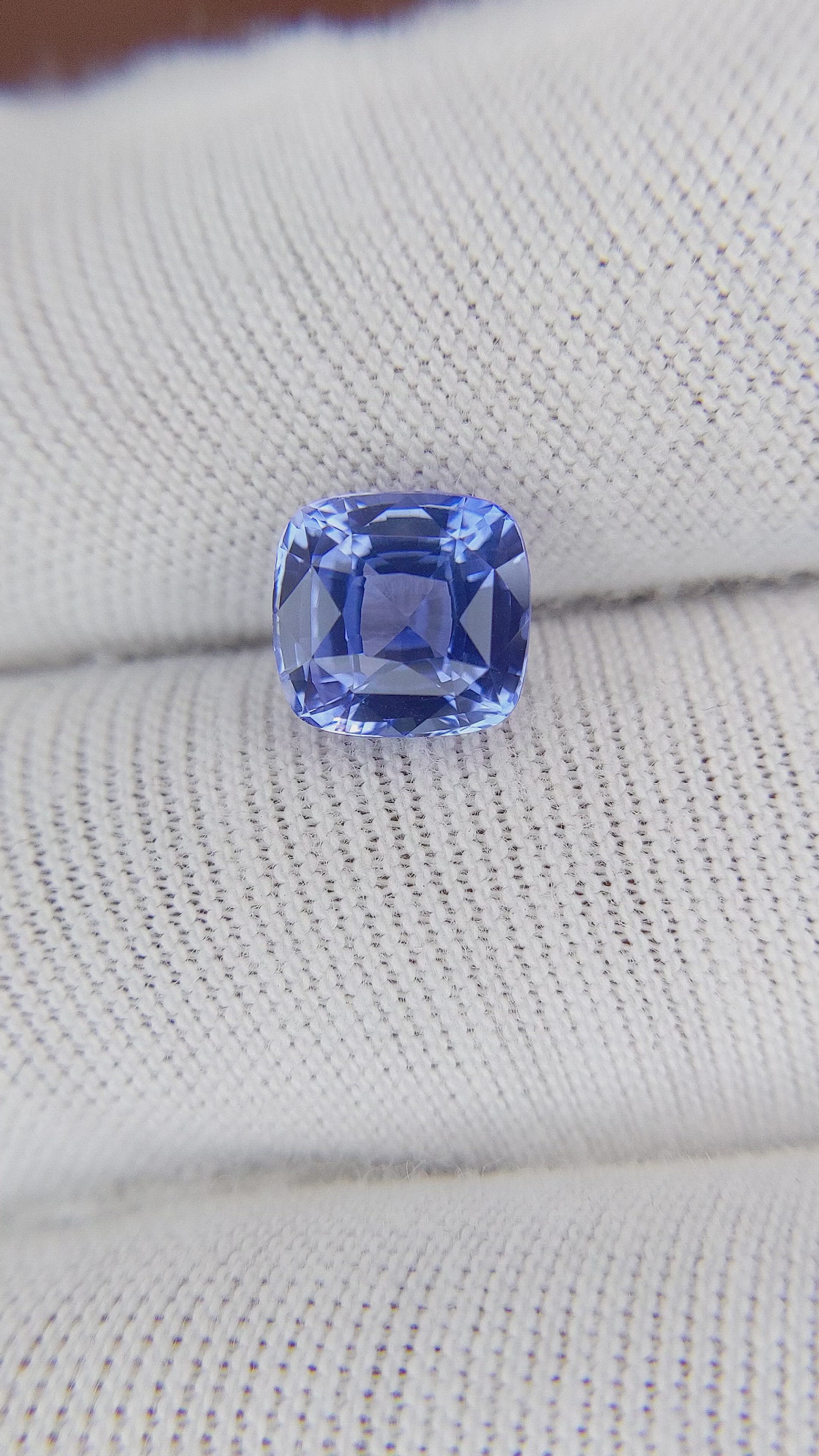 3.03 Ct. Blue Sapphire from Ceylon (Sri Lanka) Size Video