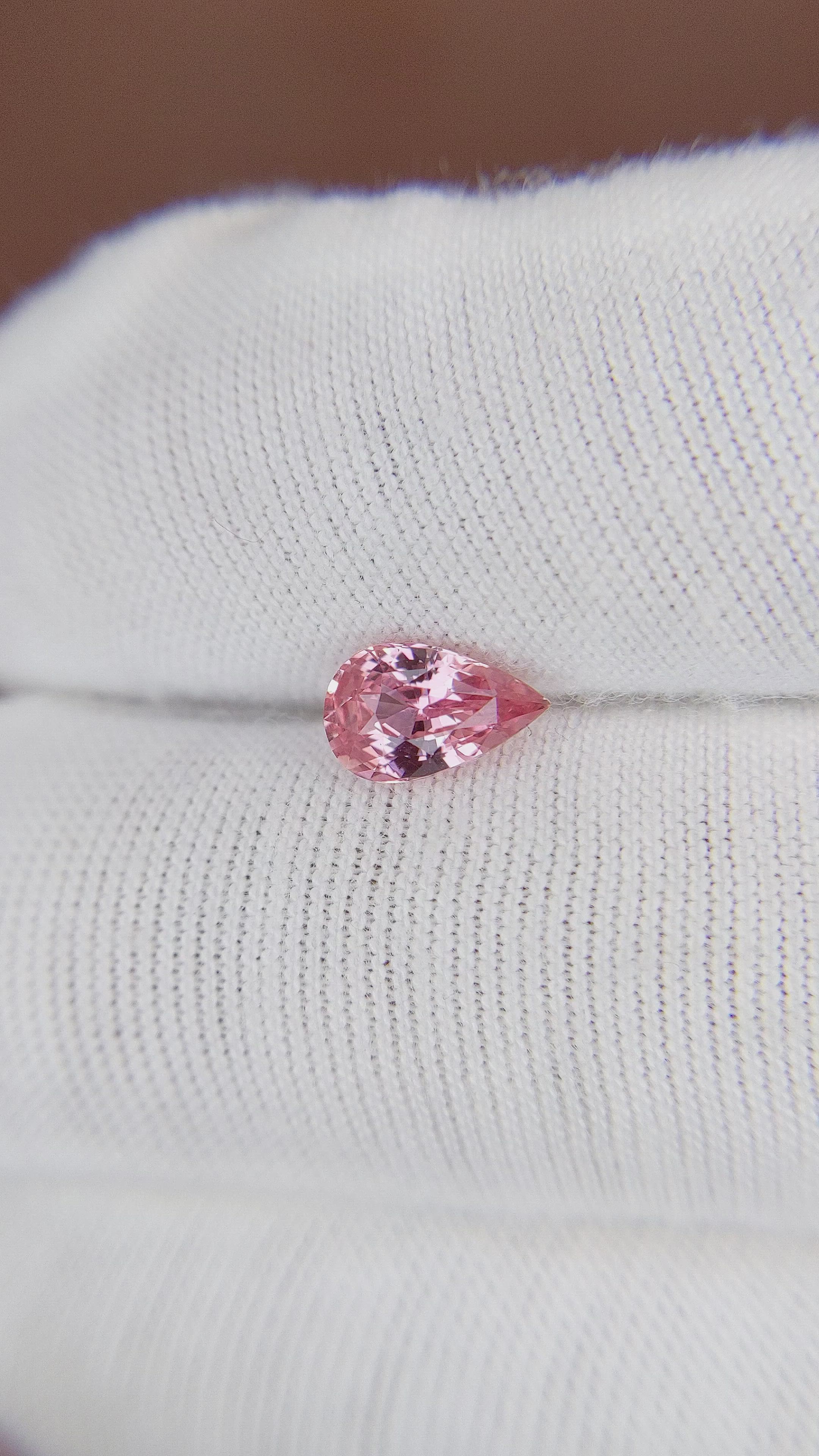 1.02 Ct. Pink Sapphire from Ceylon (Sri Lanka) Size Video