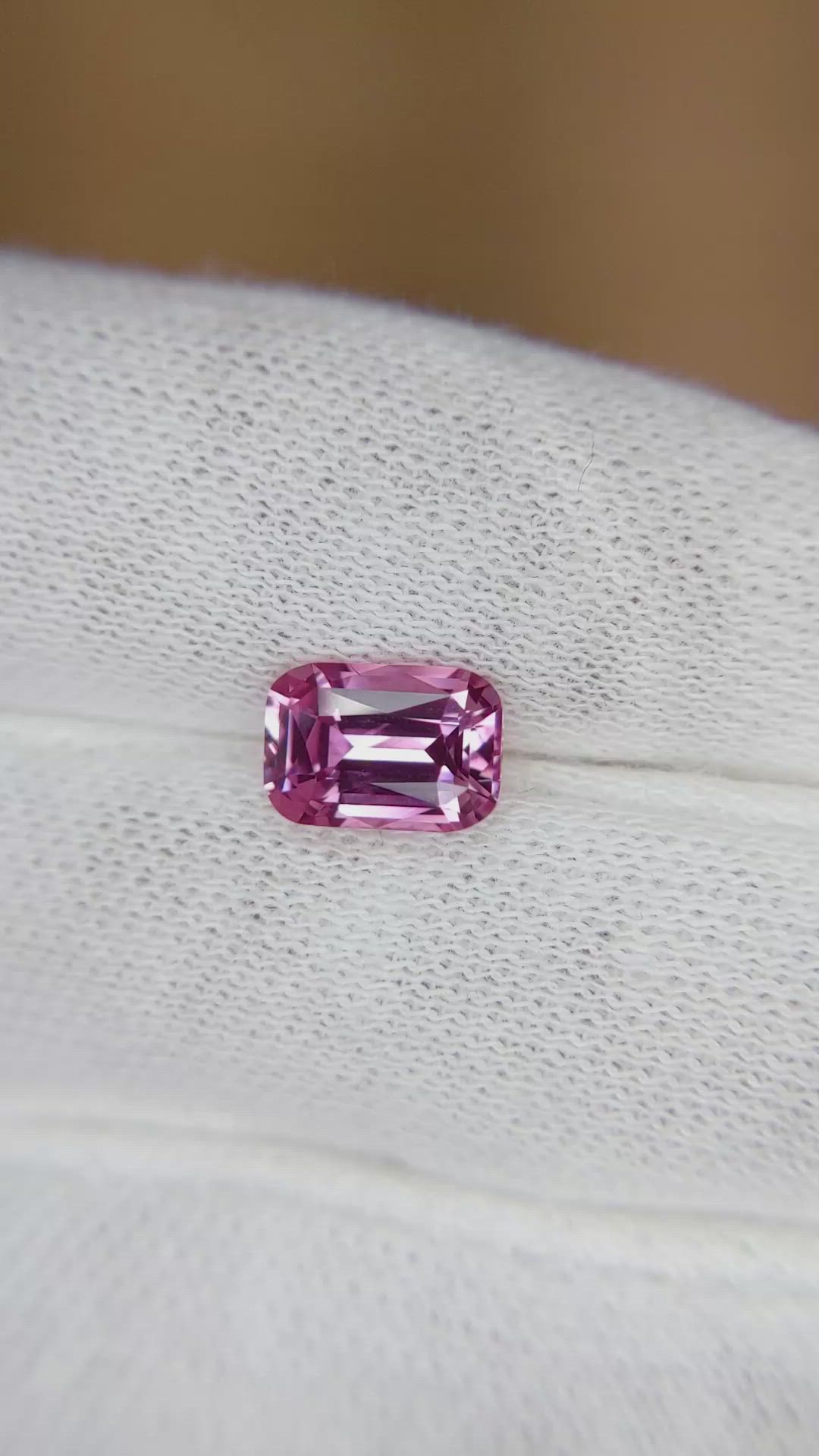 2.17 Ct. Pink Sapphire from Ceylon (Sri Lanka) Size Video