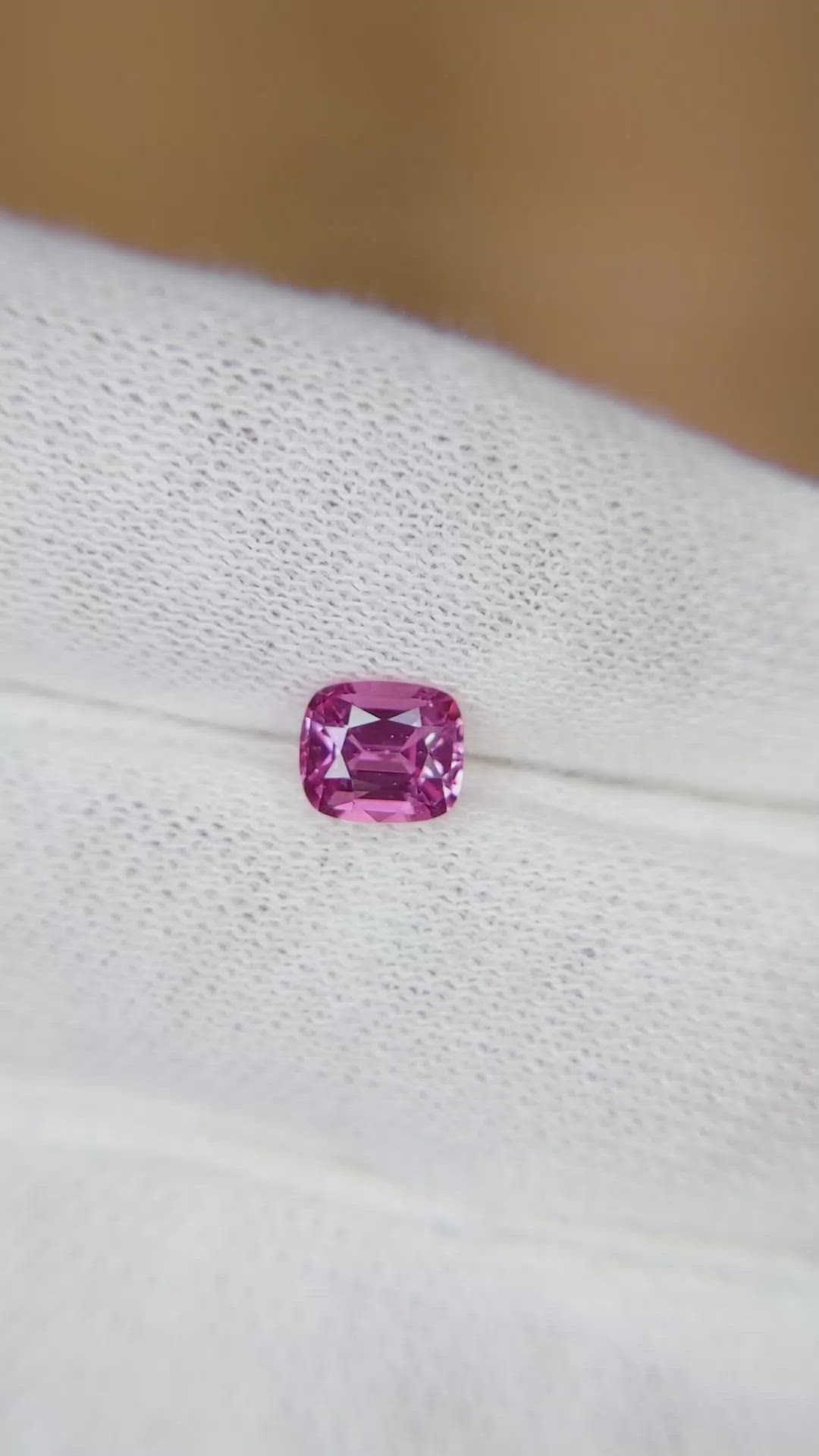 1.03 Ct. Pink Sapphire from Ceylon (Sri Lanka) Size Video