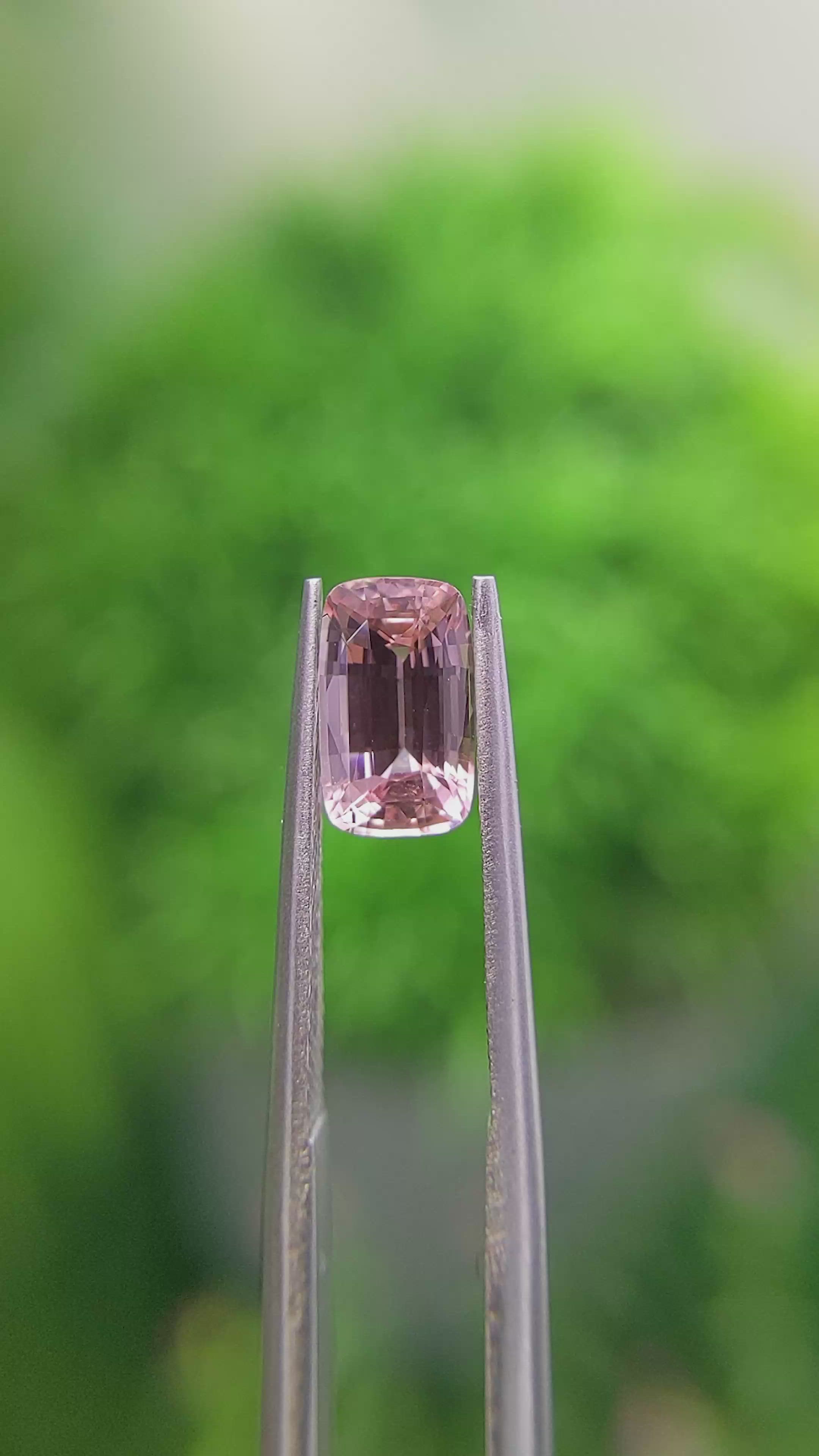 1.55 Ct. Padparadscha Sapphire from Ceylon (Sri Lanka) Size Video