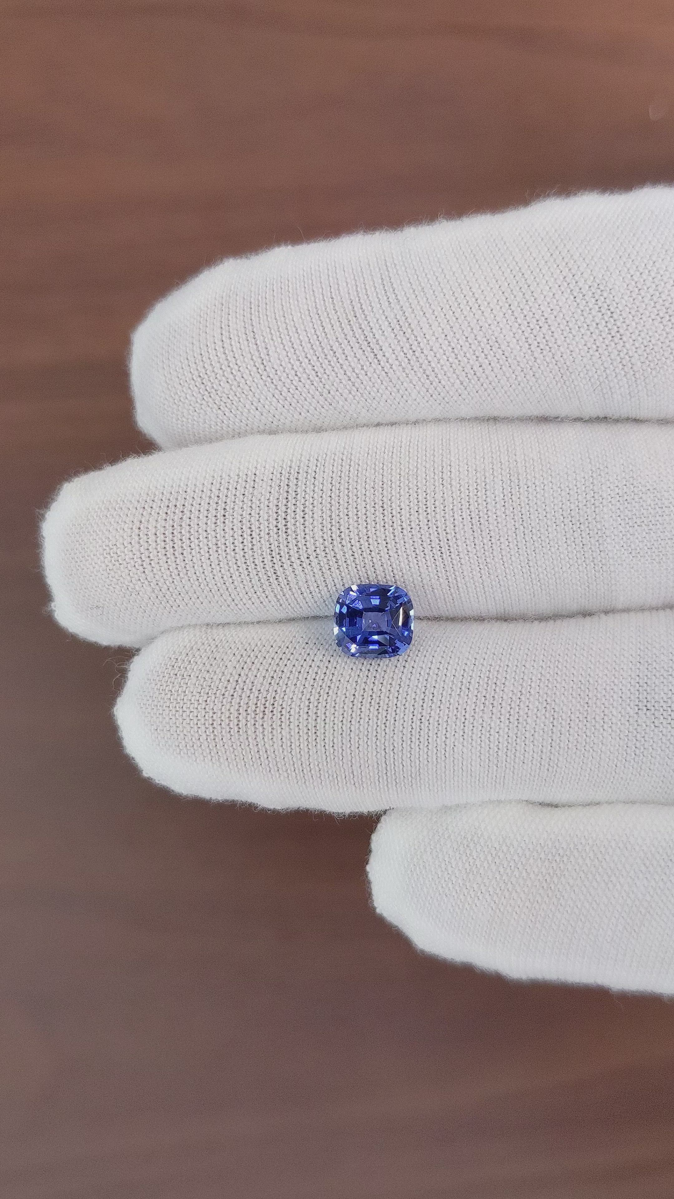 1.57 Ct. Blue Sapphire from Ceylon (Sri Lanka) Size Video