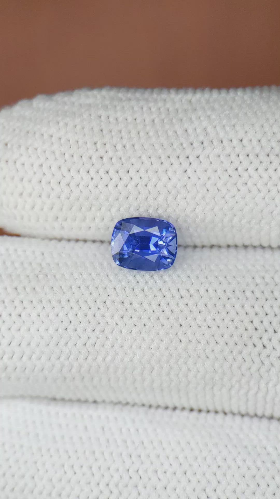 1.56 Ct. Blue Sapphire from Ceylon (Sri Lanka) Size Video