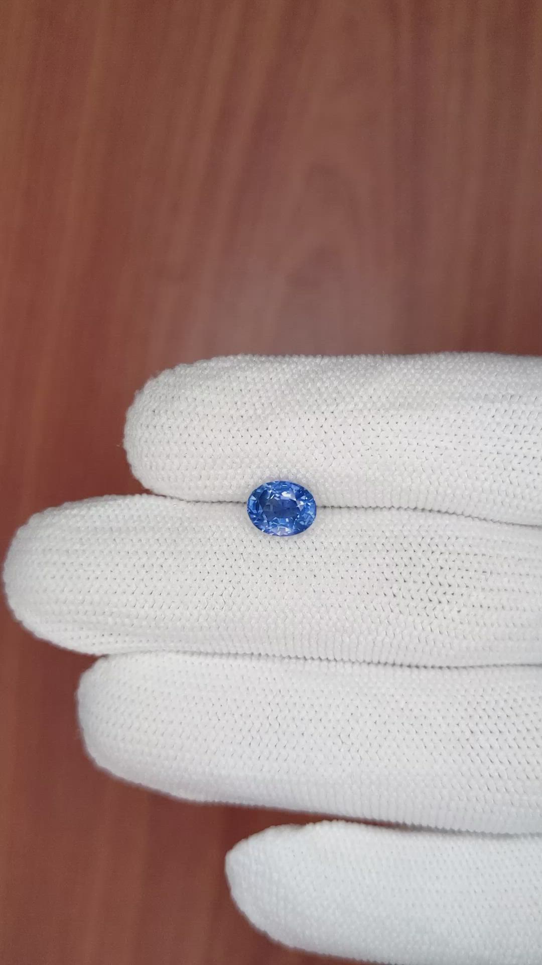 1.73 Ct. Blue Sapphire from Ceylon (Sri Lanka) Size Video