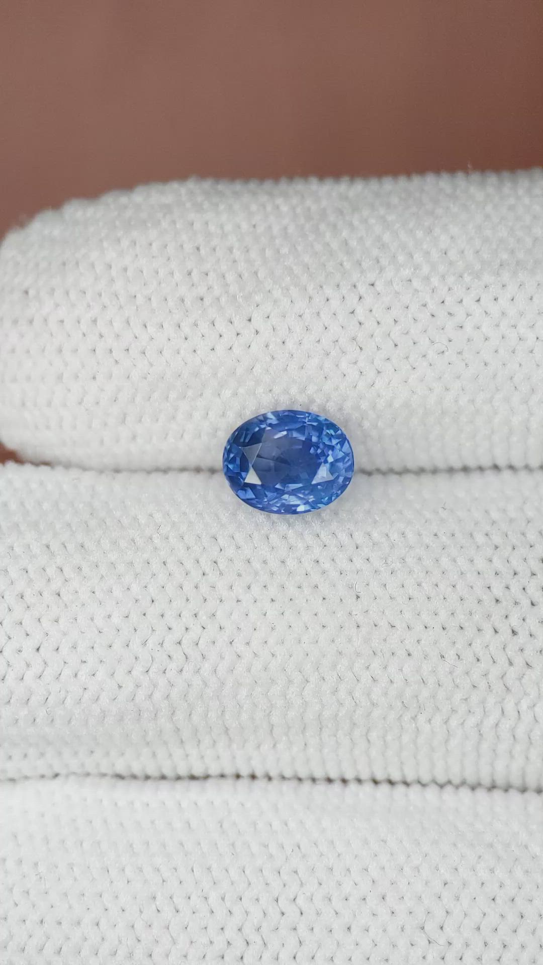 1.73 Ct. Blue Sapphire from Ceylon (Sri Lanka) Size Video