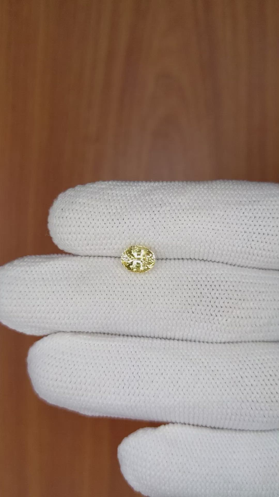 1.44 Ct. Yellow Sapphire from Ceylon (Sri Lanka) Size Video