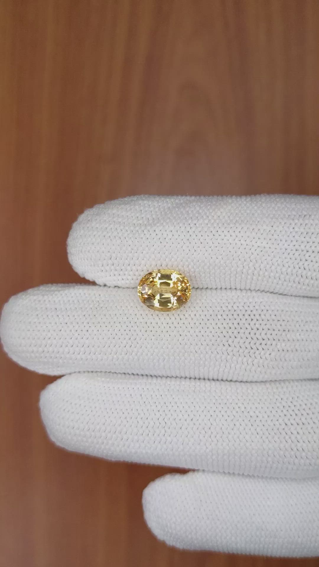 3.87 Ct. Peach Sapphire from Ceylon (Sri Lanka) Size Video