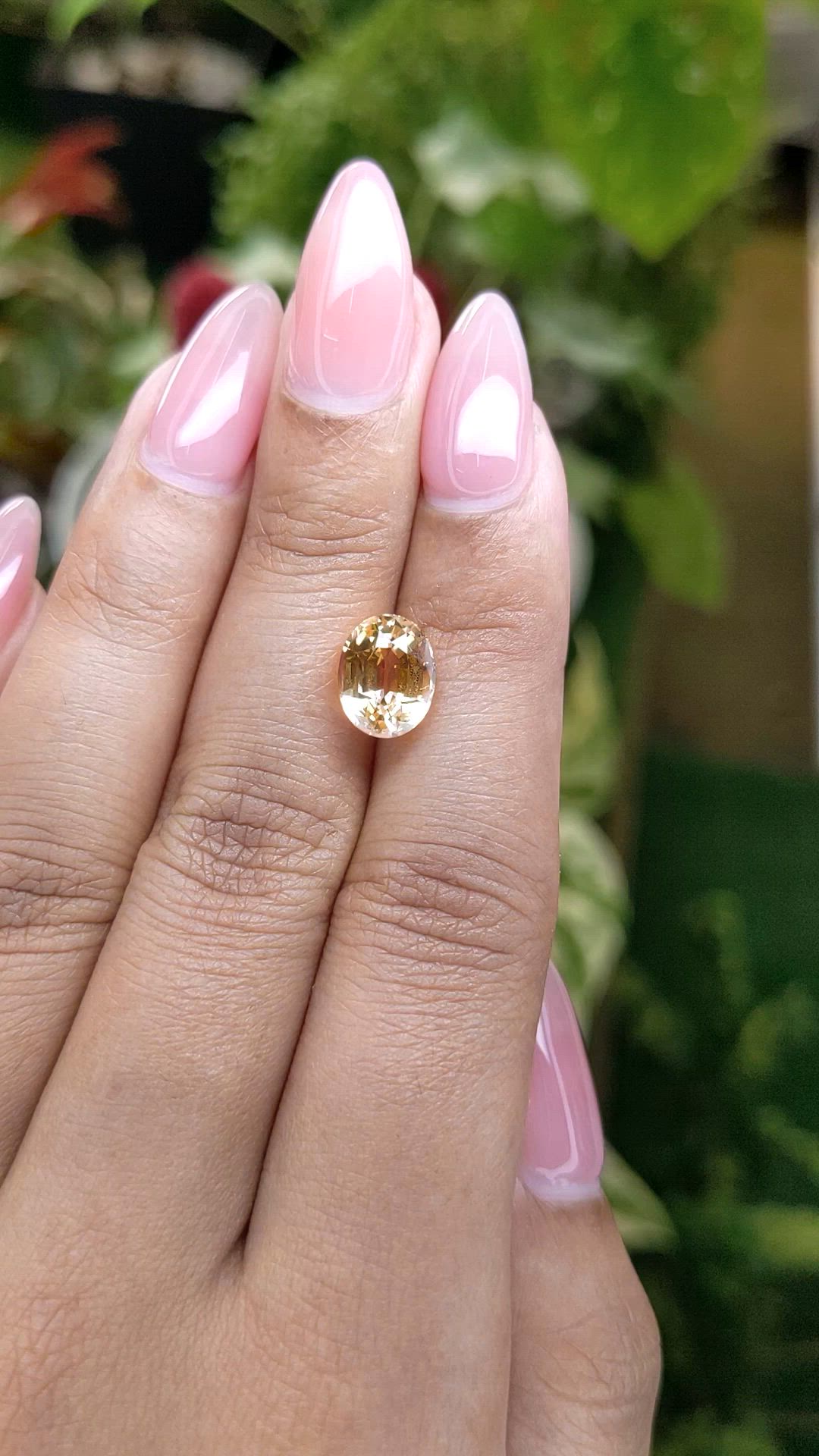 3.87 Ct. Peach Sapphire from Ceylon (Sri Lanka) Size Video