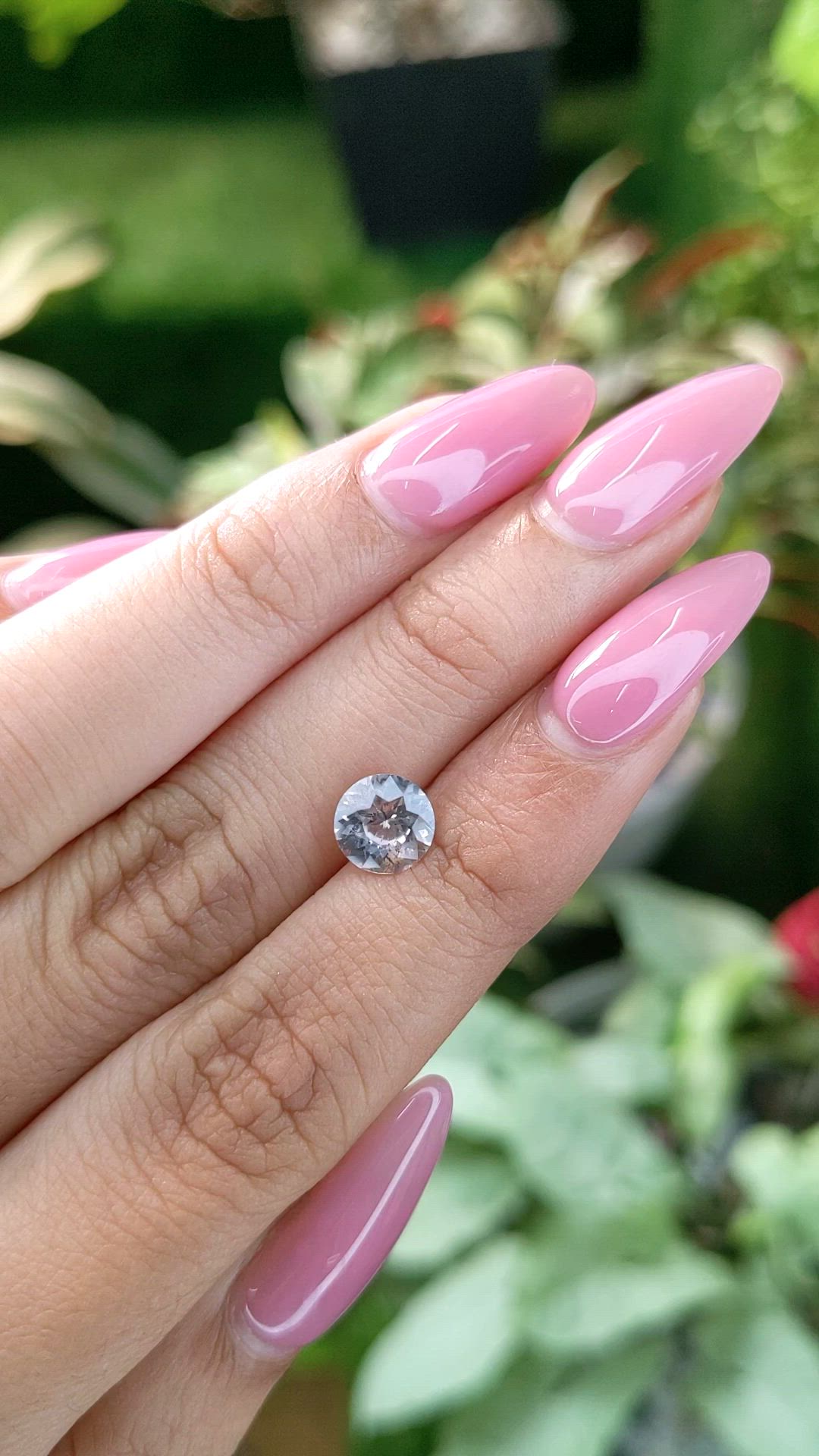 1.54 Ct. White Sapphire from Ceylon (Sri Lanka) Size Video