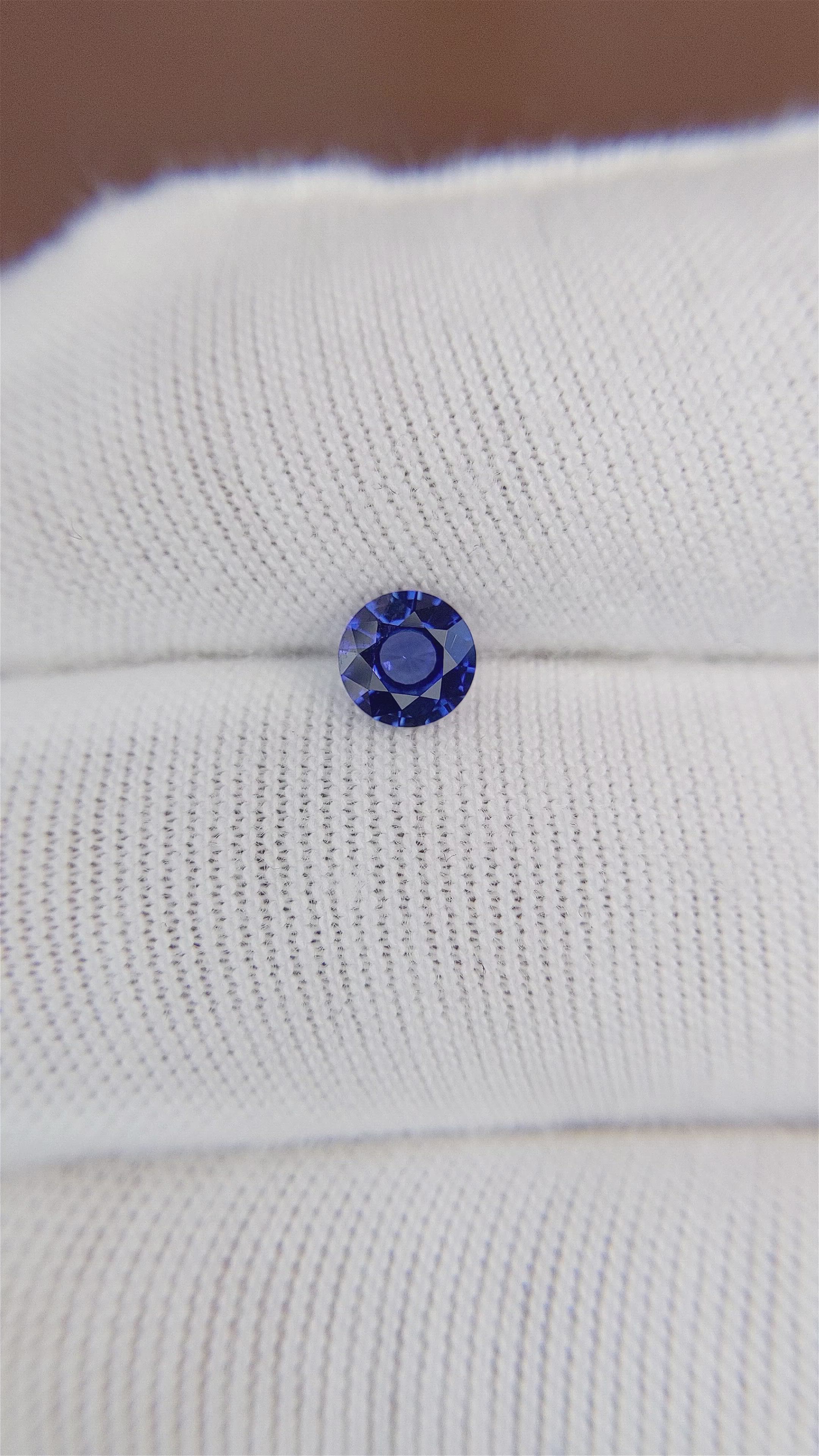 0.54 Ct. Blue Sapphire from Ceylon (Sri Lanka) Size Video