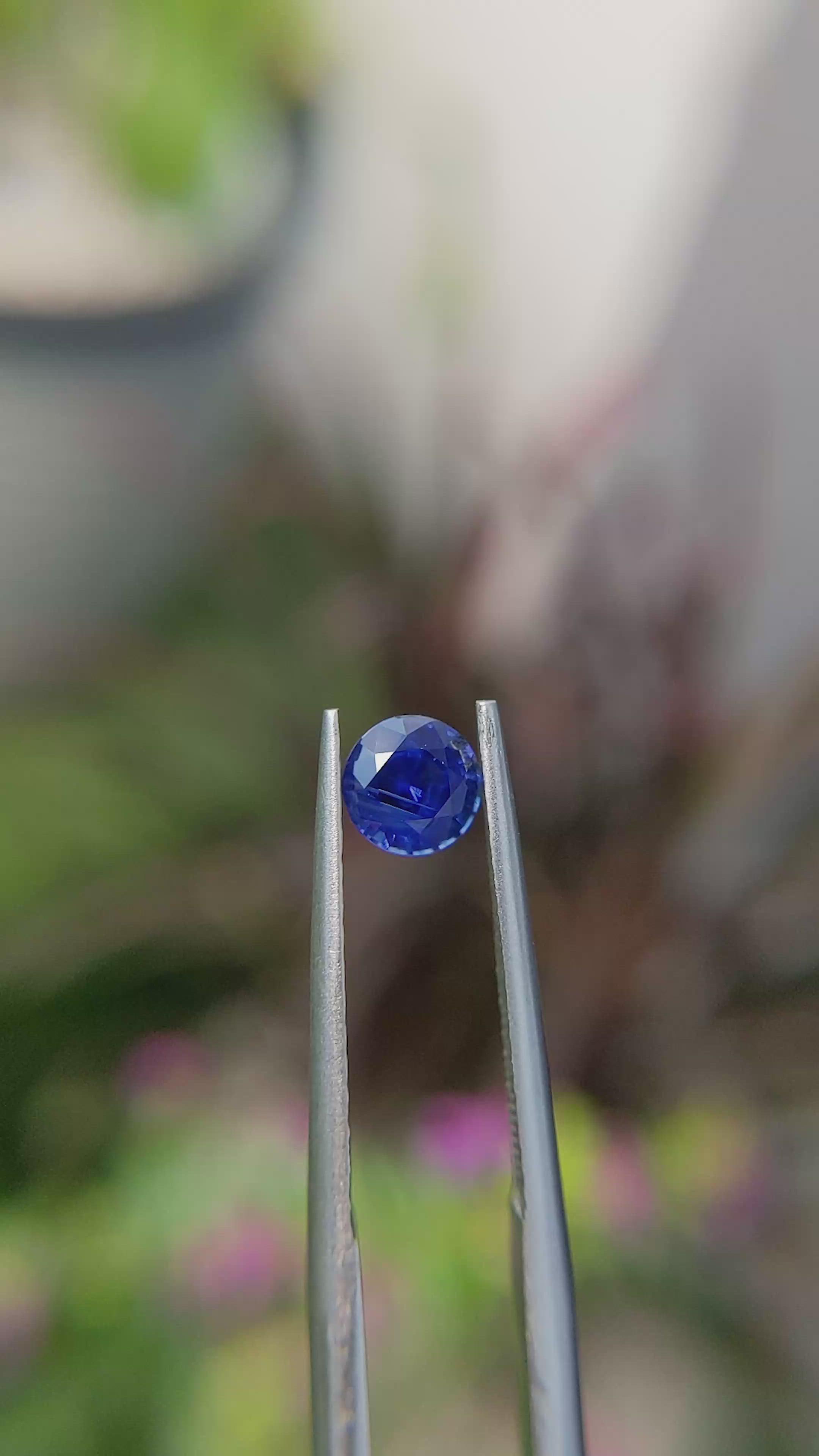 0.65 Ct. Blue Sapphire from Ceylon (Sri Lanka) Size Video