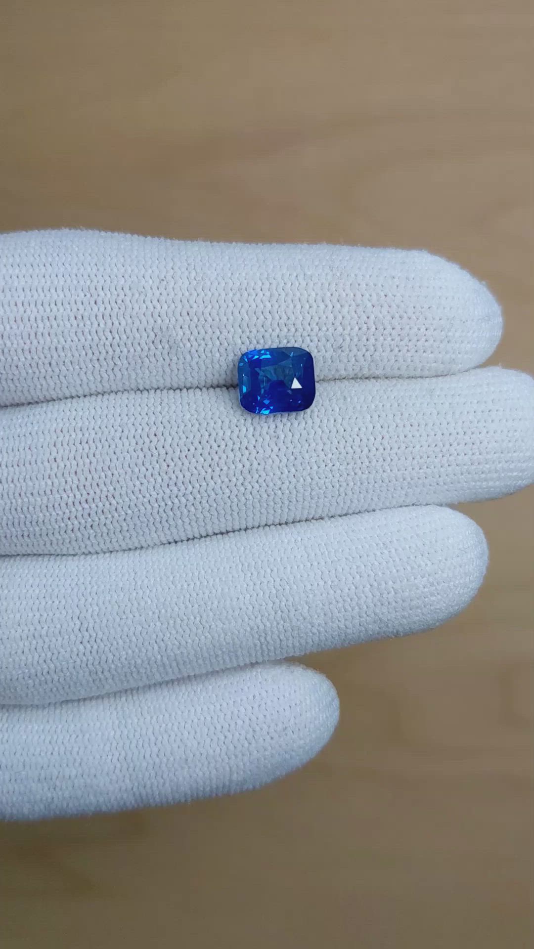 3.05 Ct. Blue Sapphire from Ceylon (Sri Lanka) Size Video