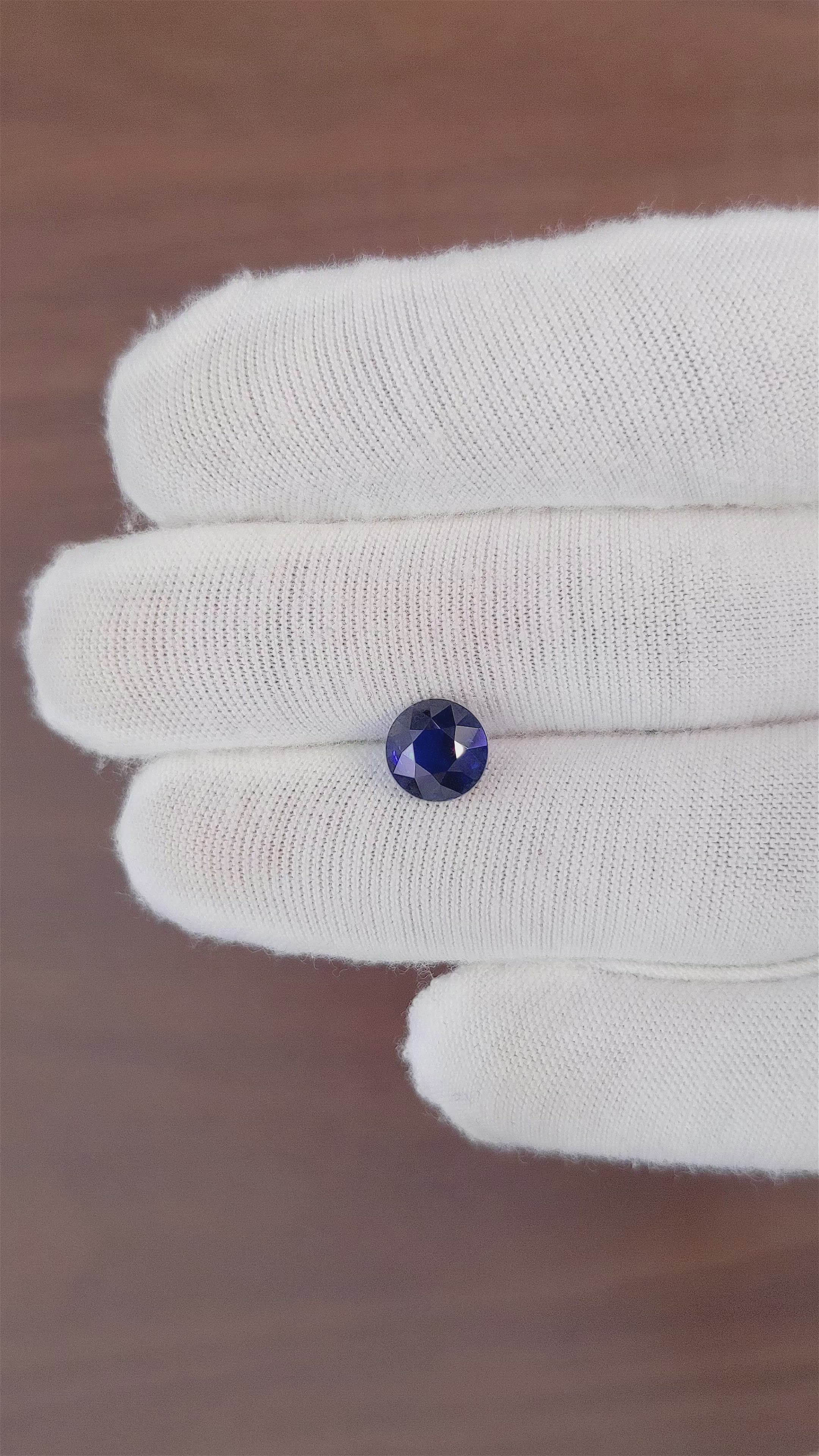 2.37 Ct. Blue Sapphire from Ceylon (Sri Lanka) Size Video