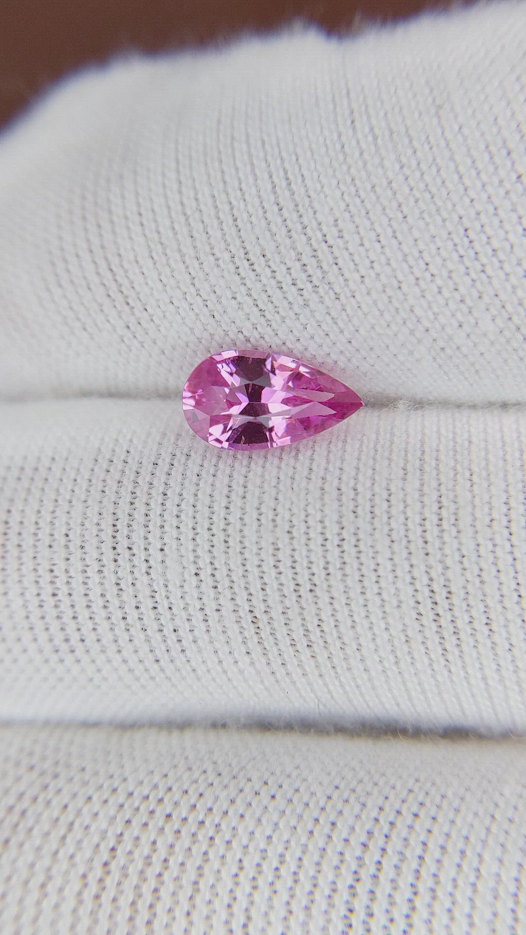 1.18 Ct. Pink Sapphire from Ceylon (Sri Lanka) Size Video