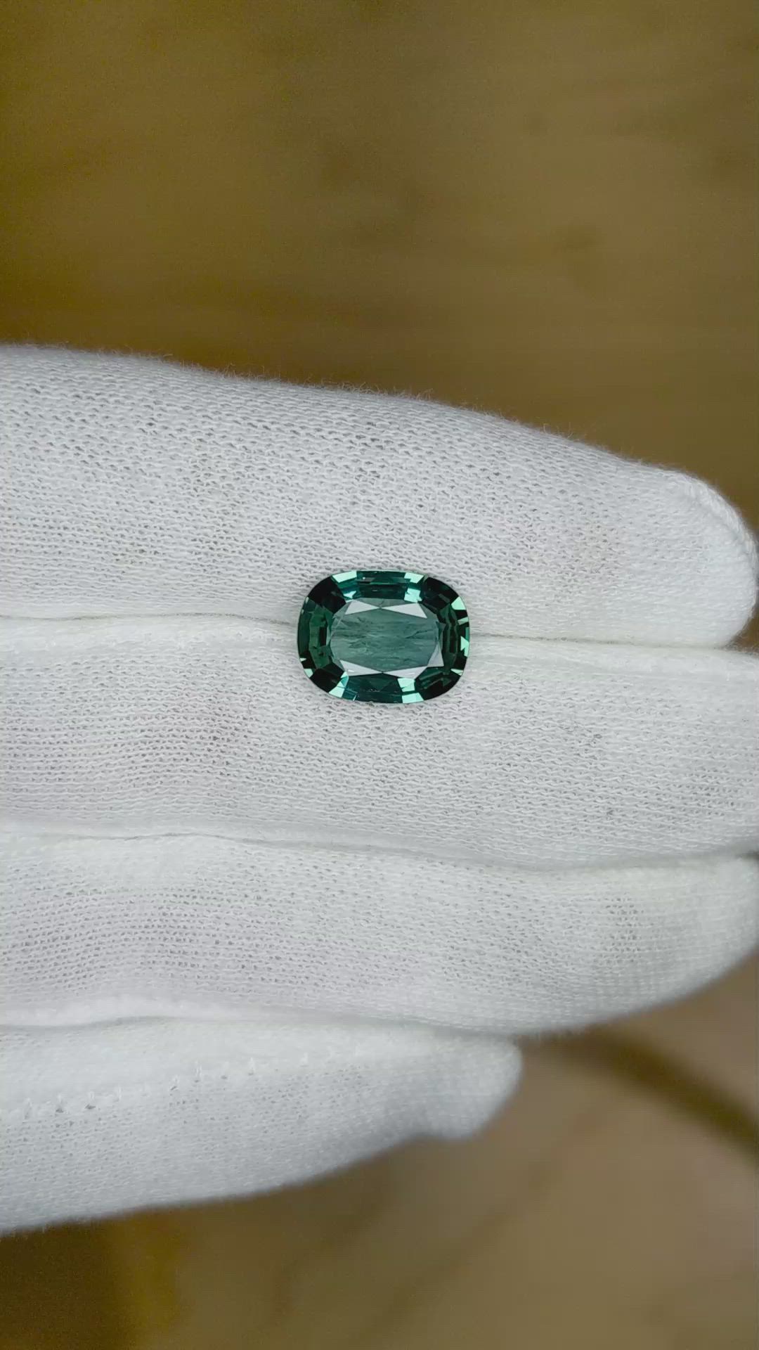 4.47 Ct. Bluish Green Sapphire from Ceylon (Sri Lanka) Size Video