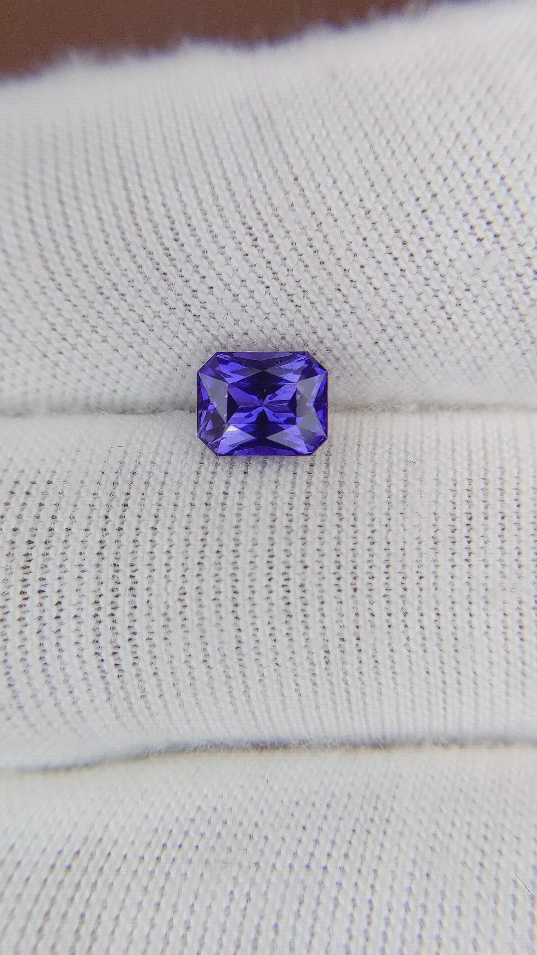 1.09 Ct. Color Change Sapphire from Ceylon (Sri Lanka) Size Video
