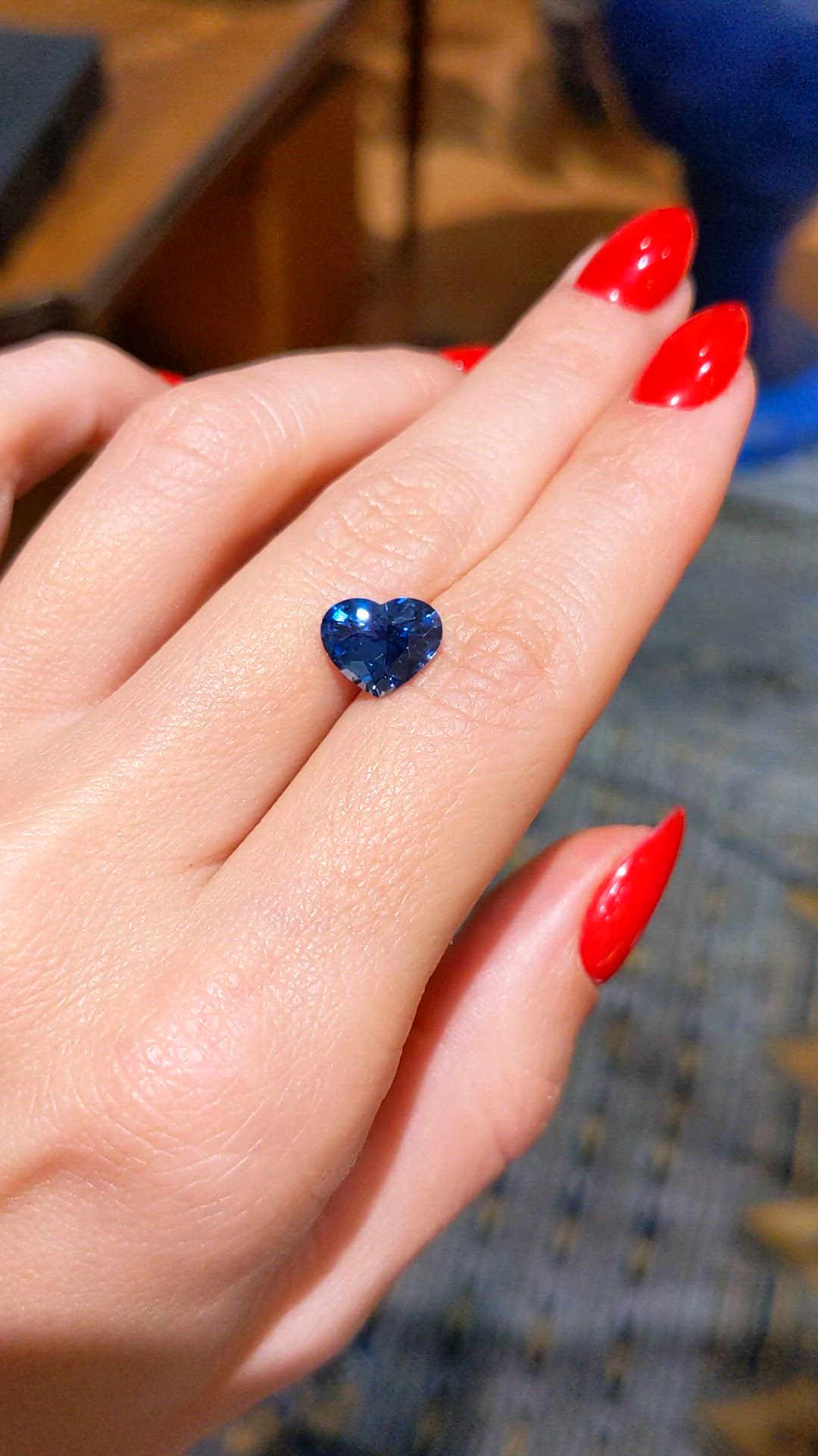 3.19 Ct. Blue Sapphire from Ceylon (Sri Lanka) Size Video