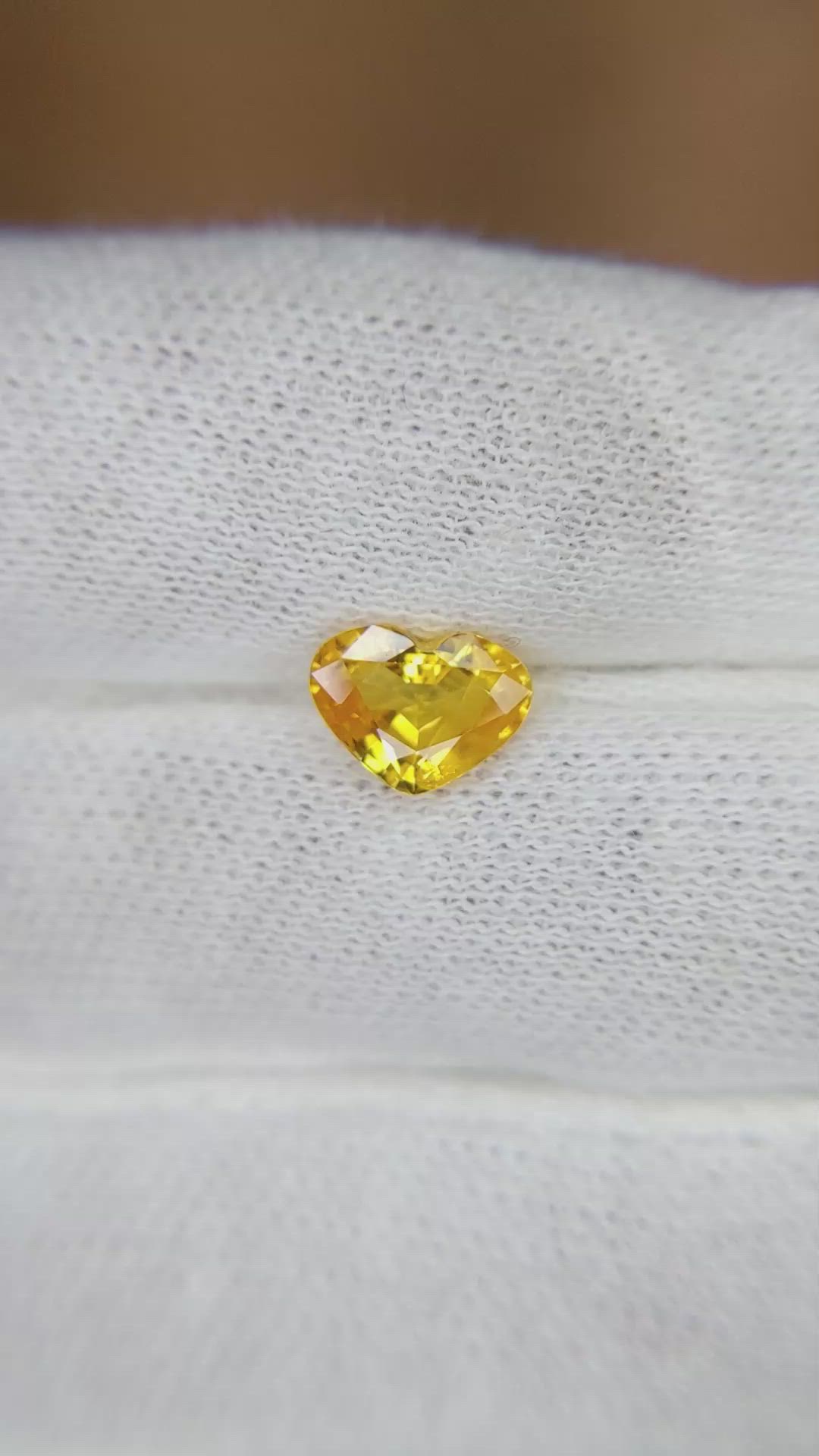 1.32 Ct. Orangish Yellow Sapphire from Ceylon (Sri Lanka) Size Video