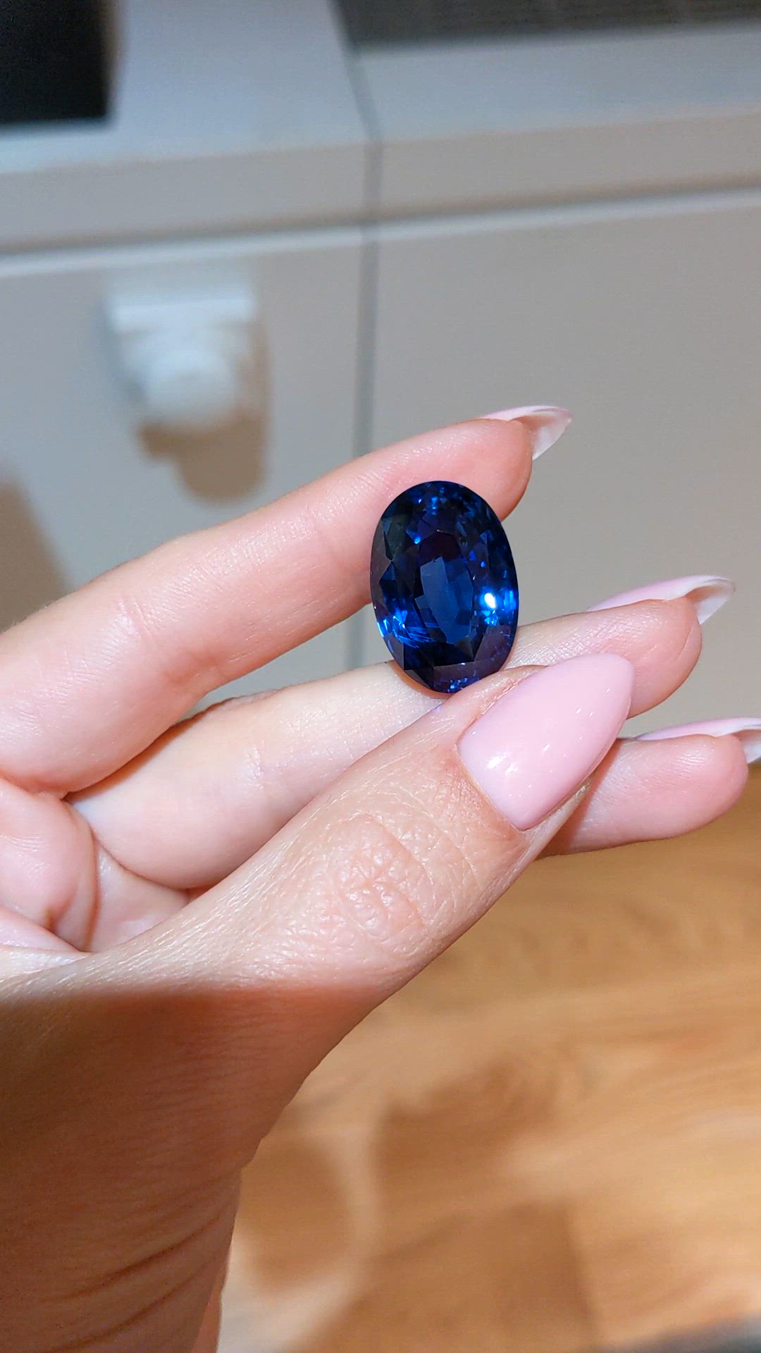 27.27 Ct. Blue Sapphire from Ceylon (Sri Lanka) Size Video