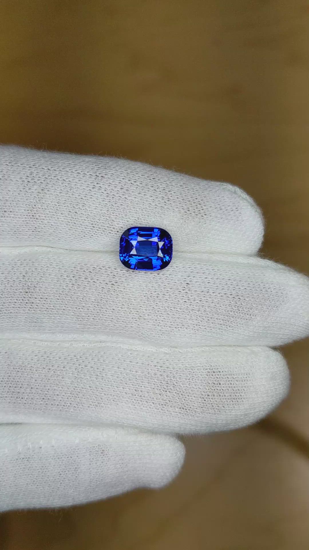 3.02 Ct. Blue Sapphire from Ceylon (Sri Lanka) Size Video