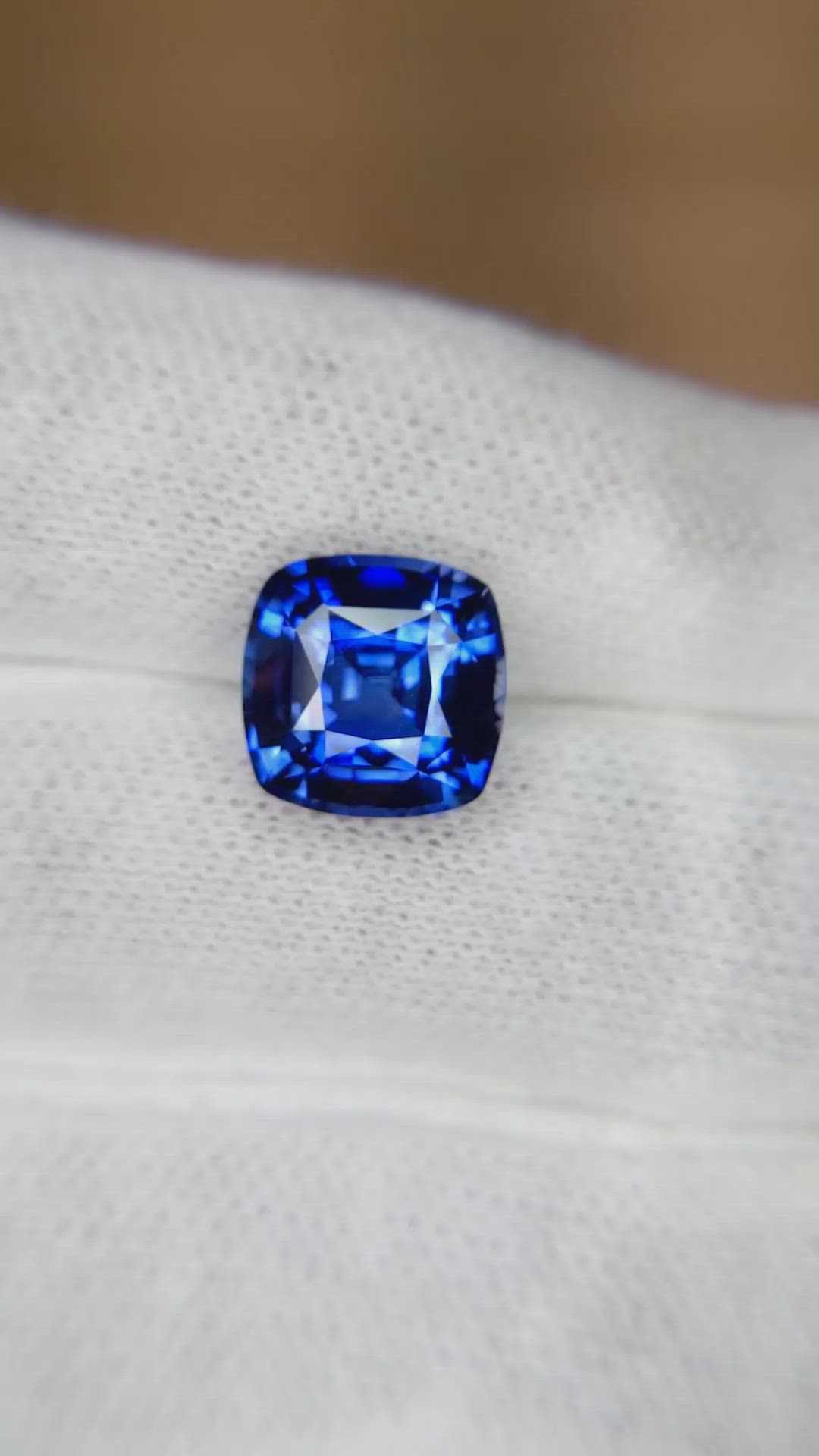 5.07 Ct. Blue Sapphire from Madagascar Size Video