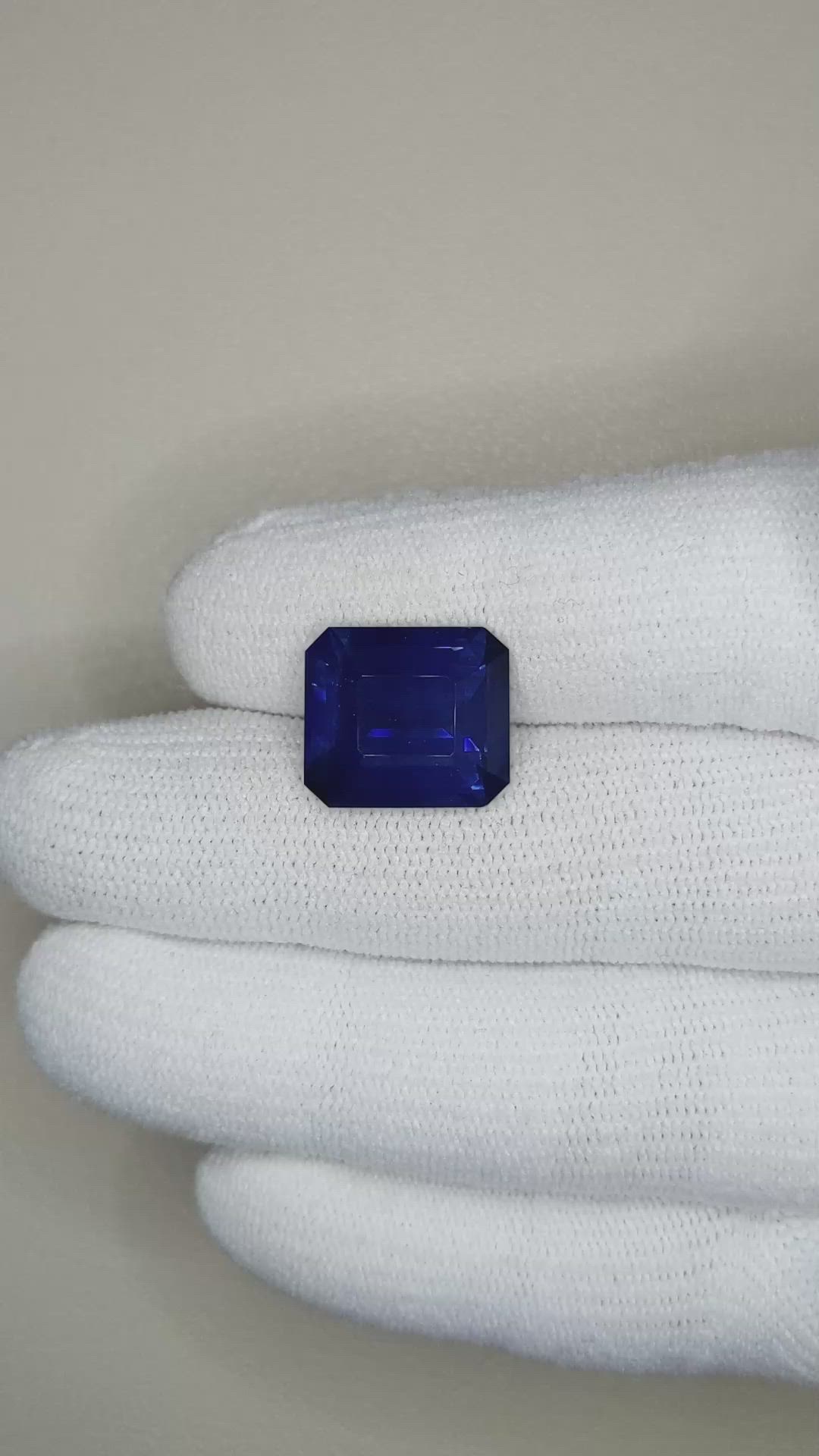 11.86 Ct. Blue Sapphire from Ceylon (Sri Lanka) Size Video