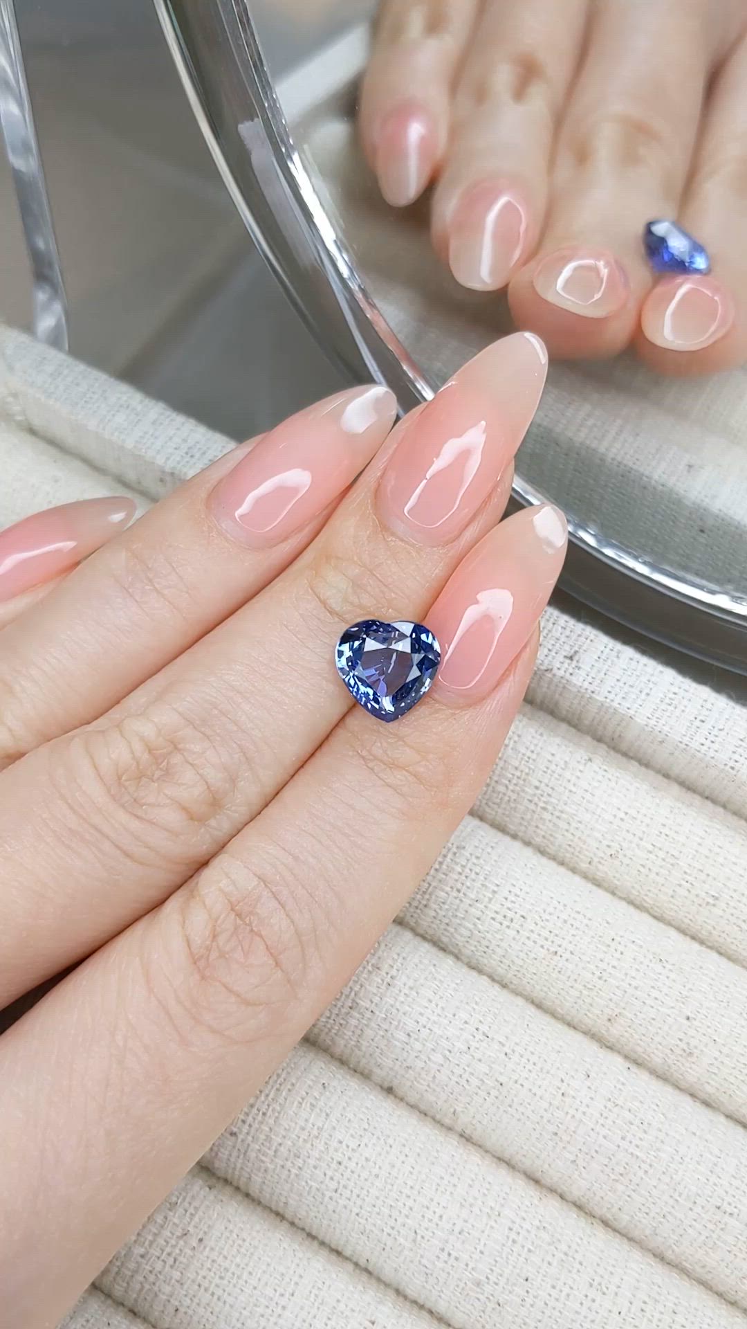 4.24 Ct. Blue Sapphire from Ceylon (Sri Lanka) Size Video