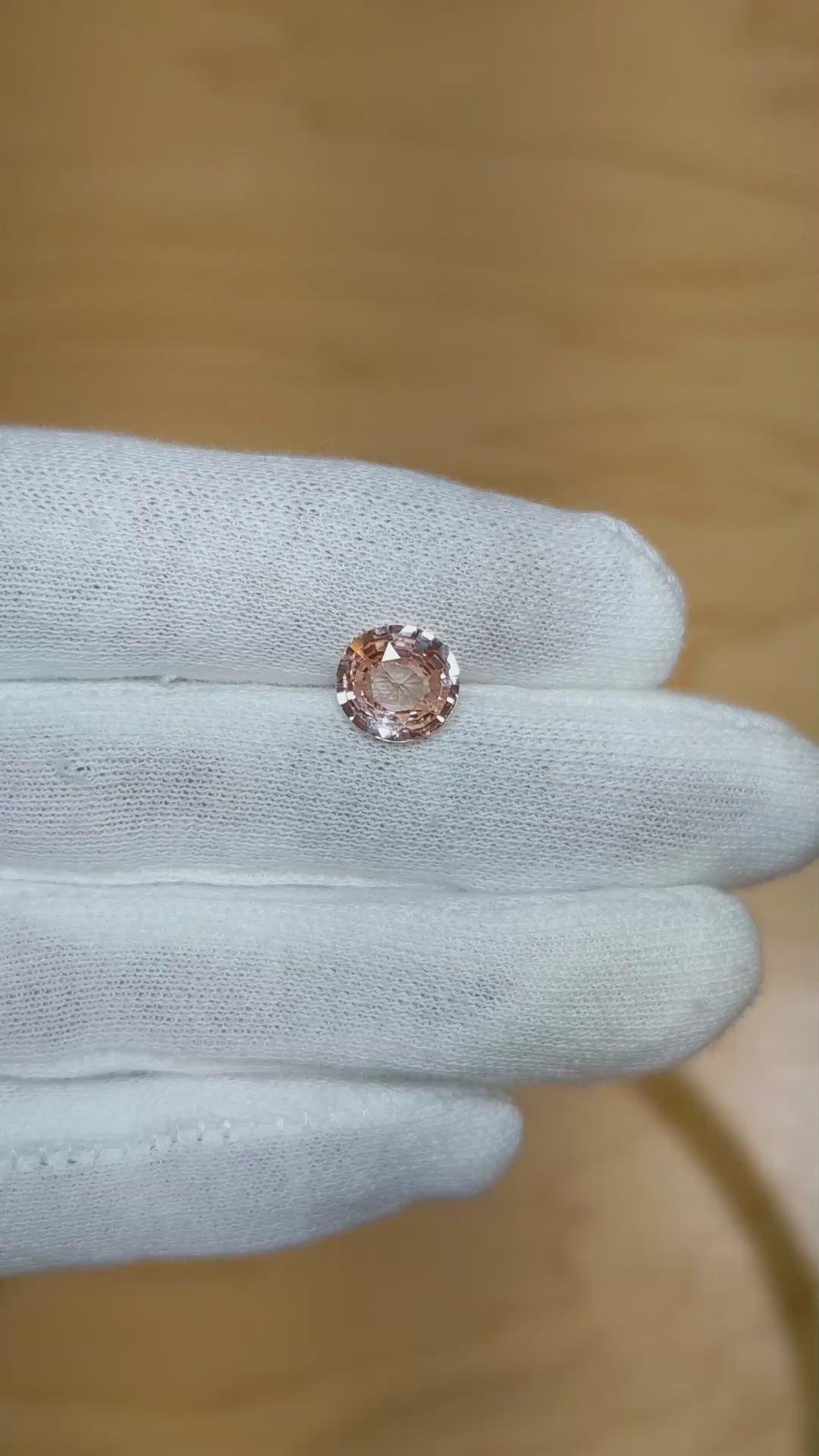 2.57 Ct. Padparadscha Sapphire from Ceylon (Sri Lanka) Size Video