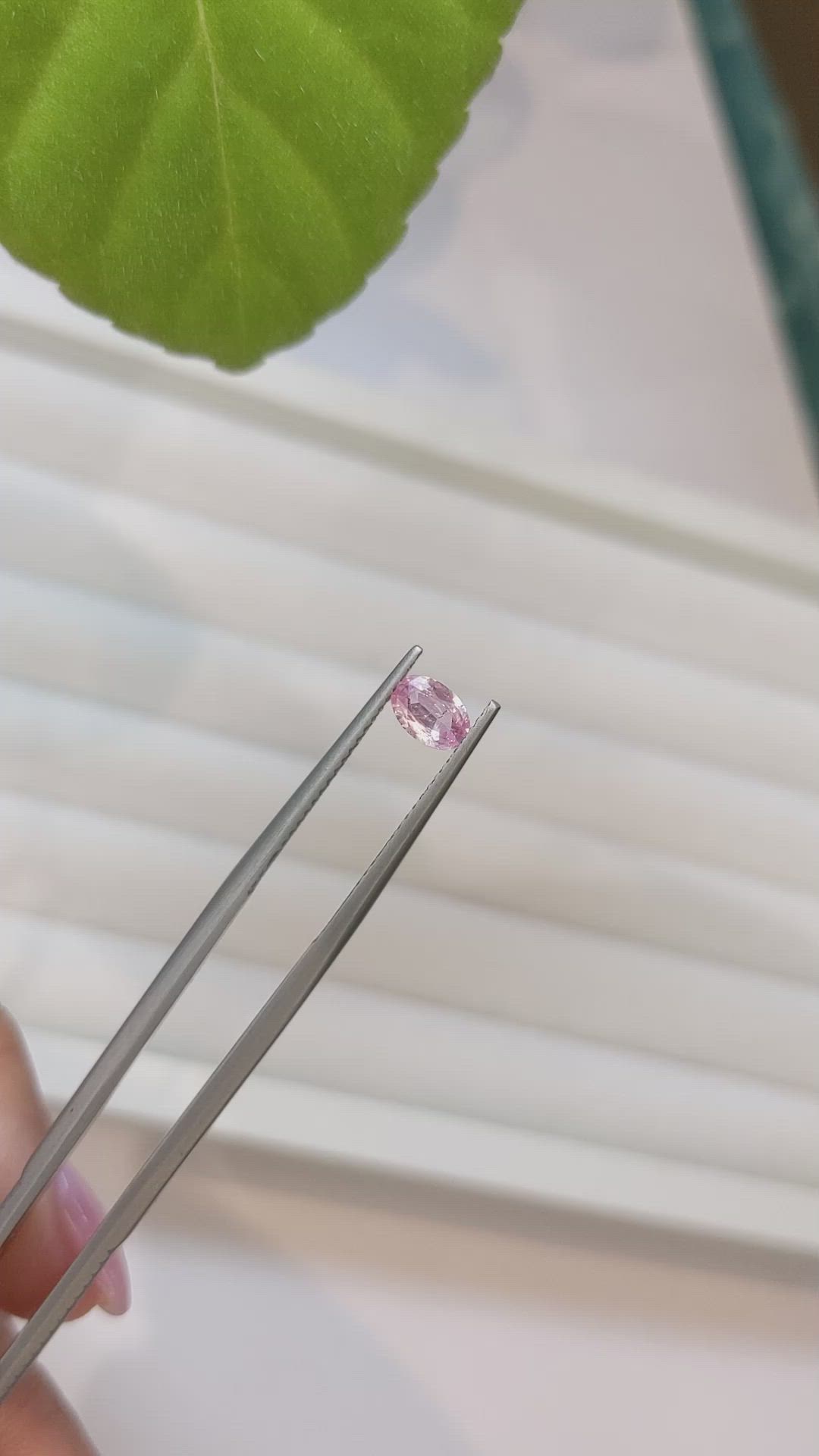 0.40 Ct. Padparadscha Sapphire from Ceylon (Sri Lanka) Size Video