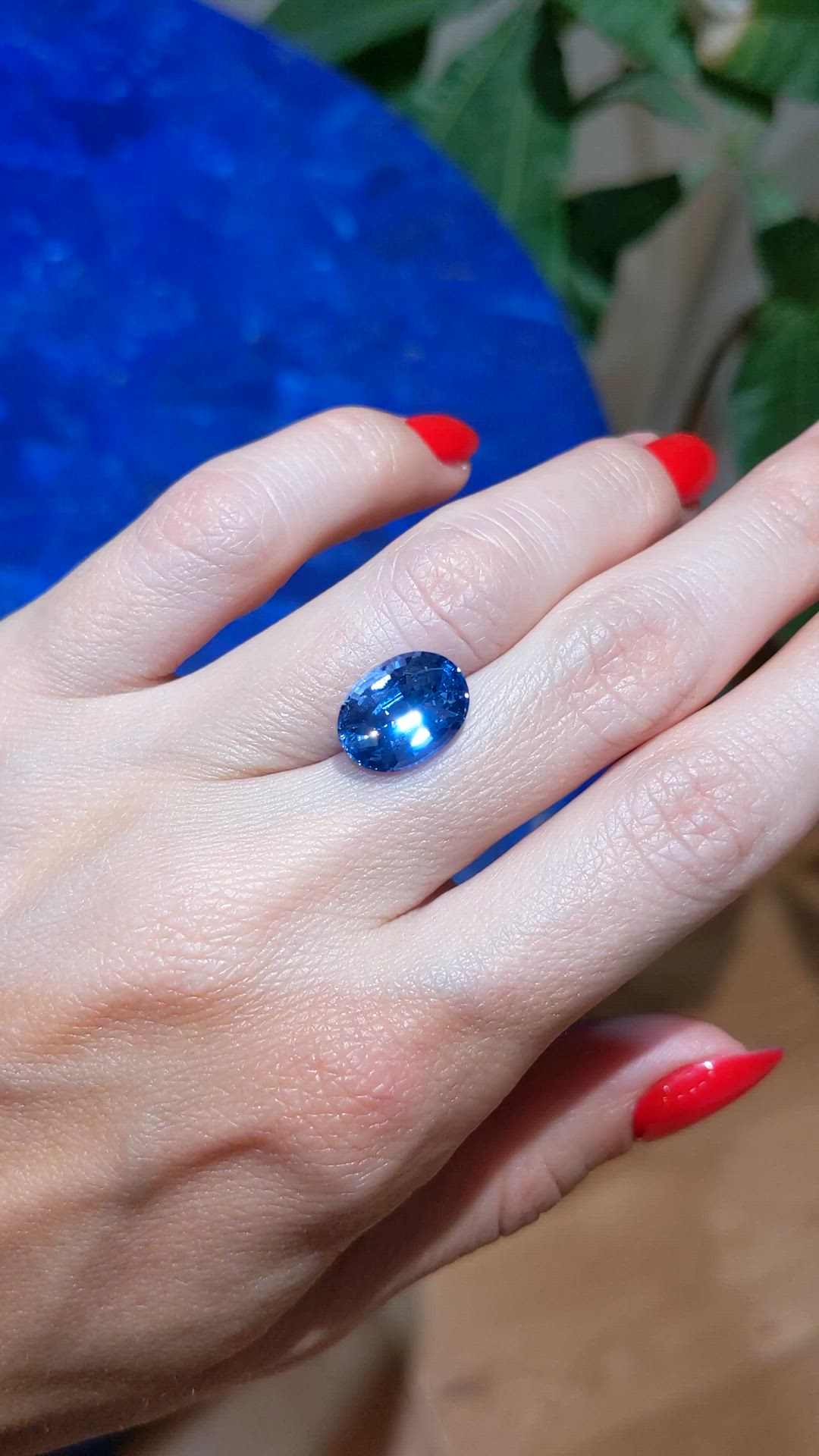 6.70 Ct. Blue Sapphire from Ceylon (Sri Lanka) Size Video